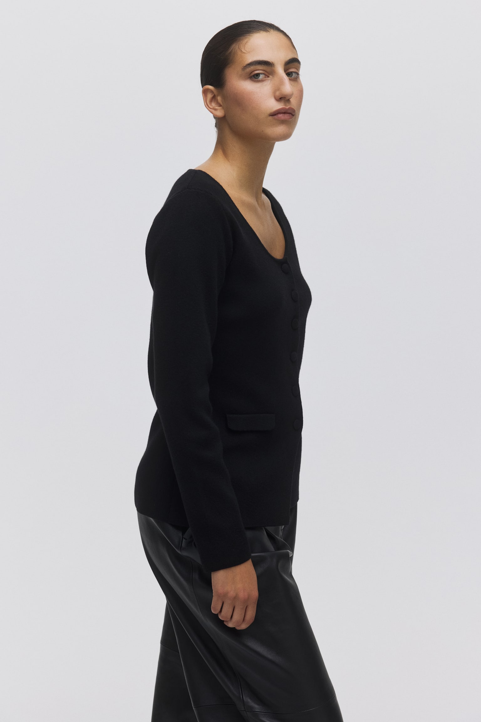 Scoop-neck rib-knit cardigan - Black/Red - 5