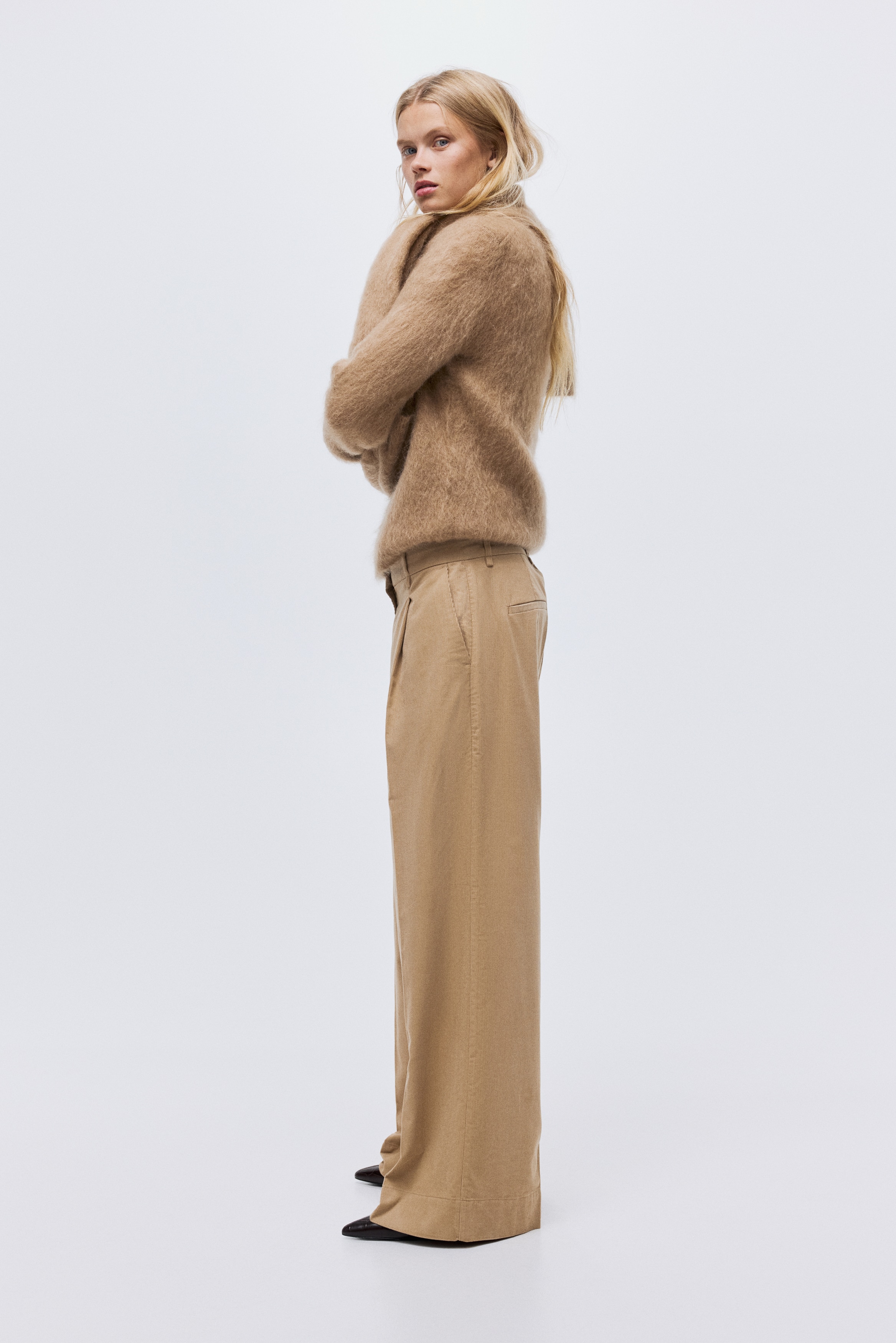 Wide corduroy trousers