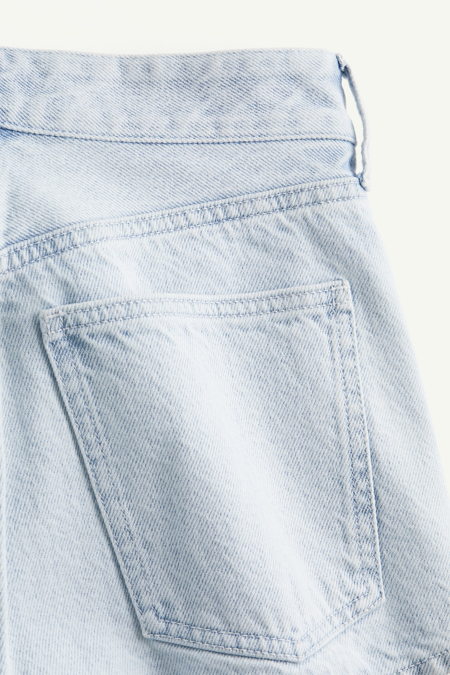 Crease-front denim mini shorts - Light denim blue - 4