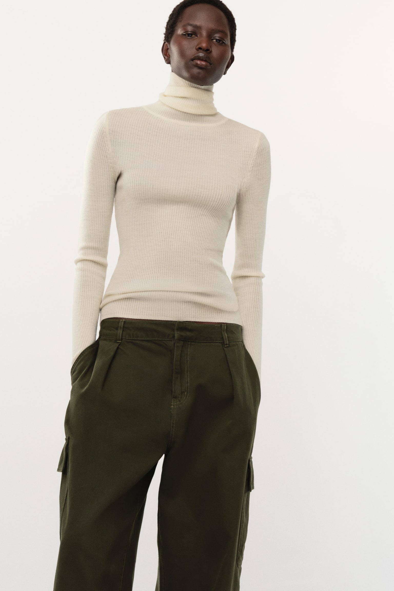 Женские джинсы H&M Barrel Regular Waist, цвет: Тёмный хаки зелёный — фото 3