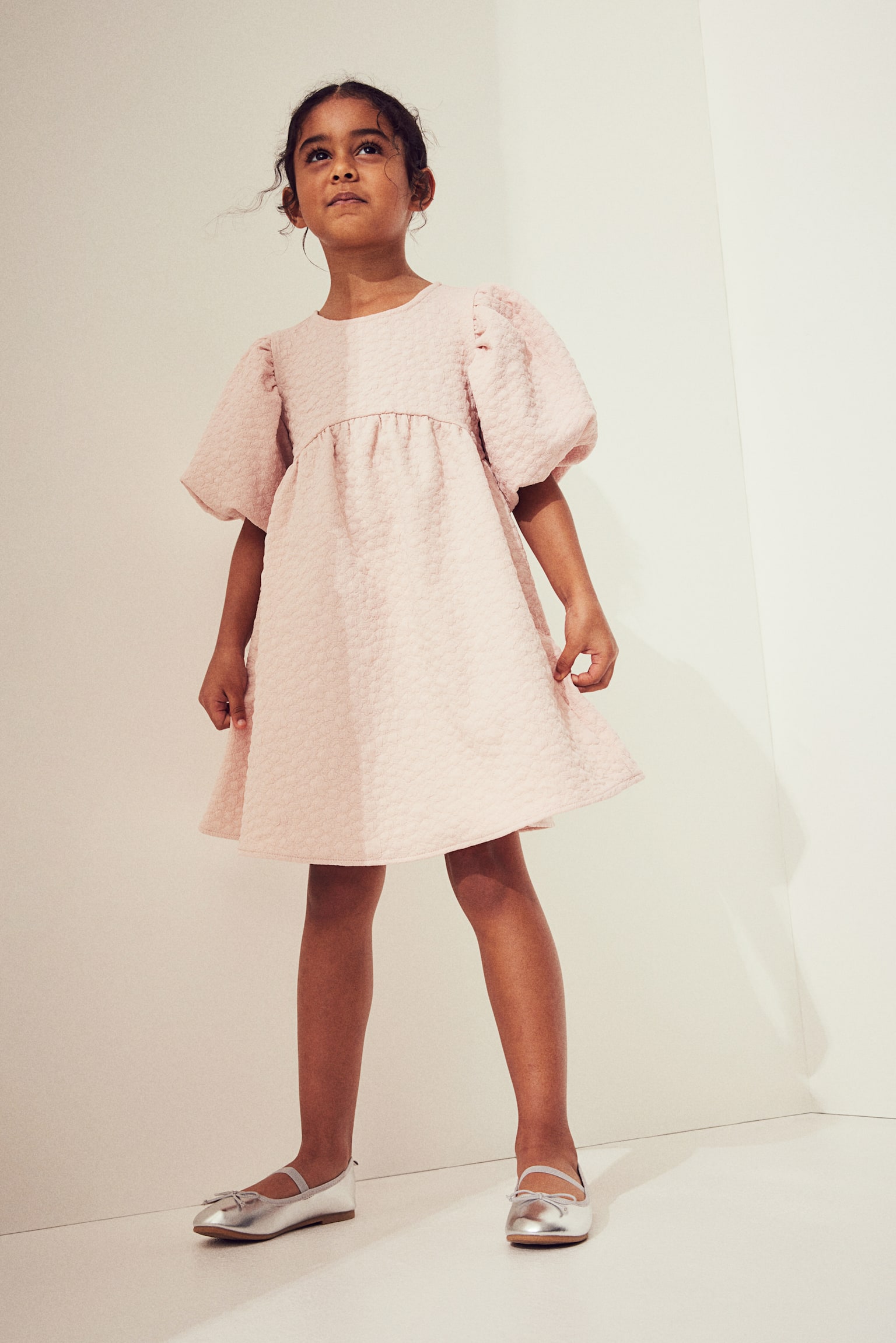 Puff-sleeved dress - Light dusty pink - 2