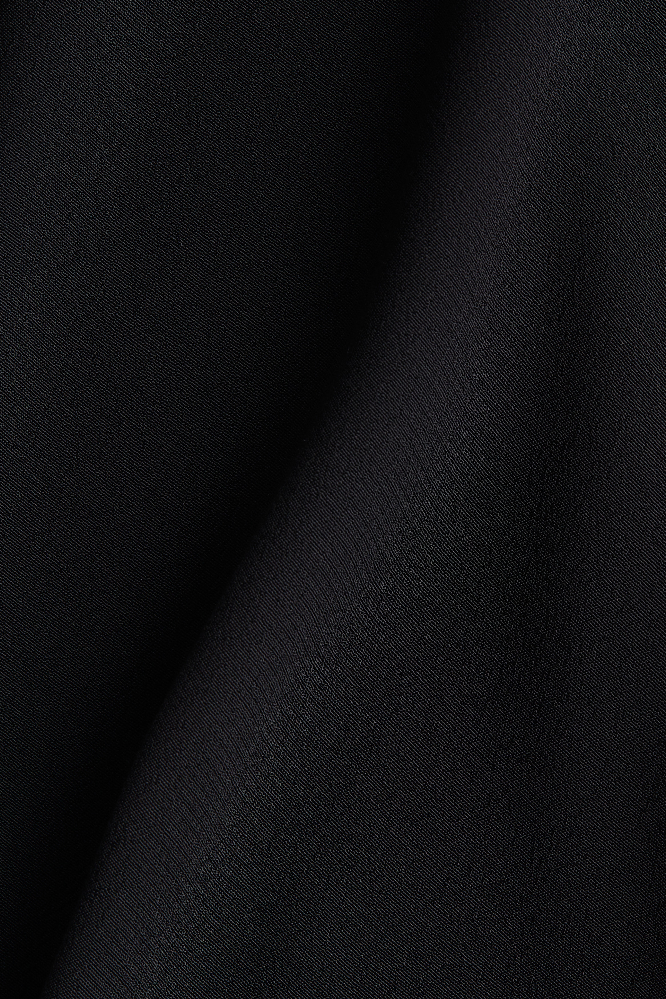Flared slip skirt