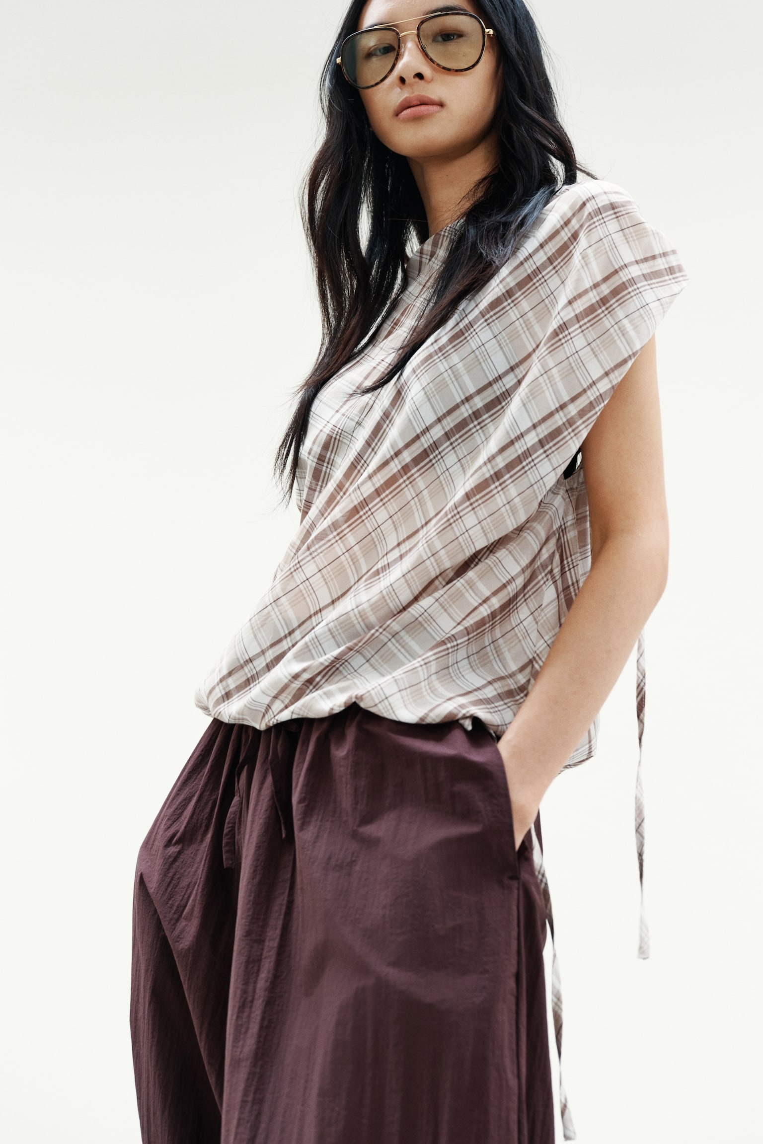 Cowl-neck drawstring top - Beige/Checked - 1
