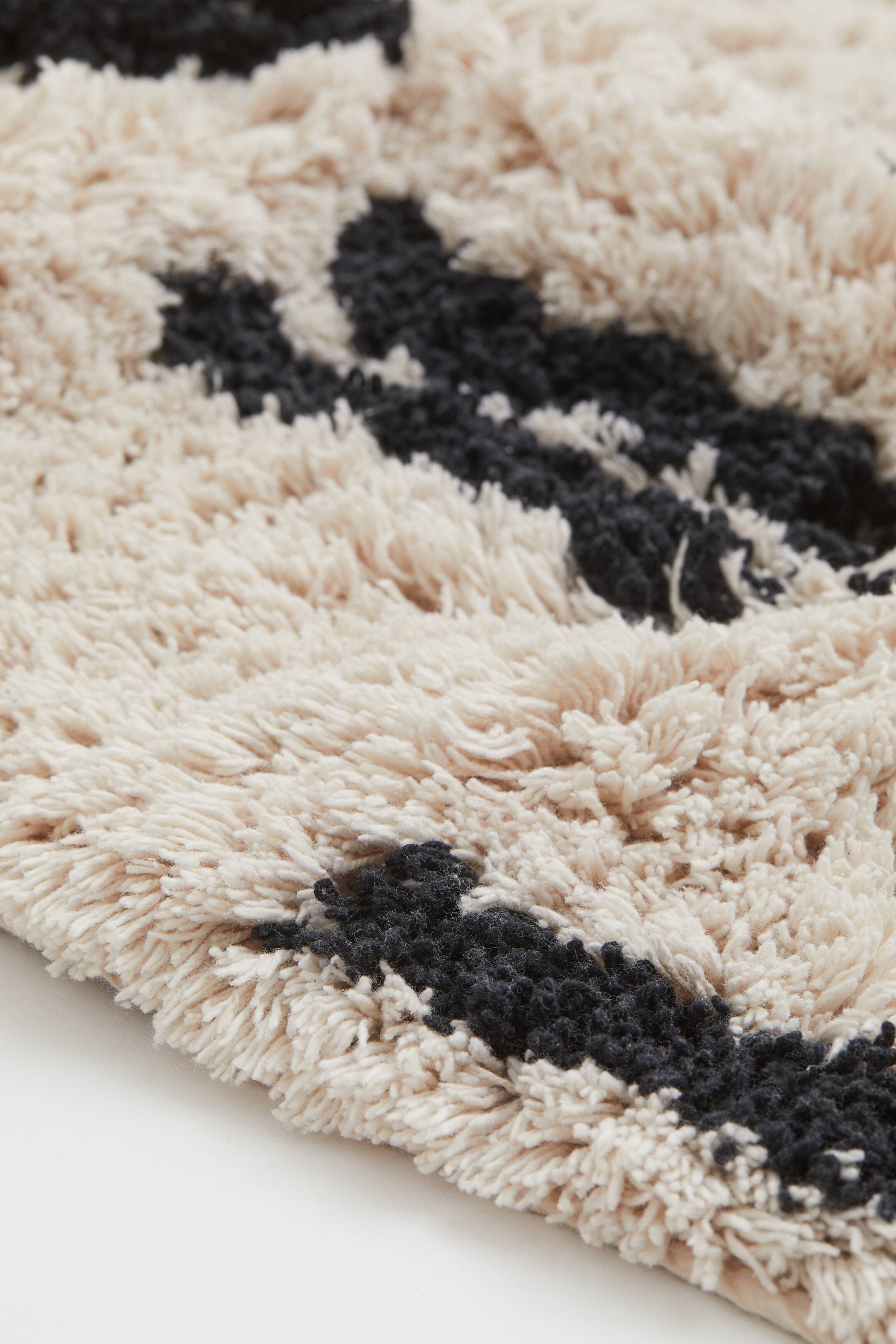 Deeppile bath mat Light beige/Patterned Home All H&M GB