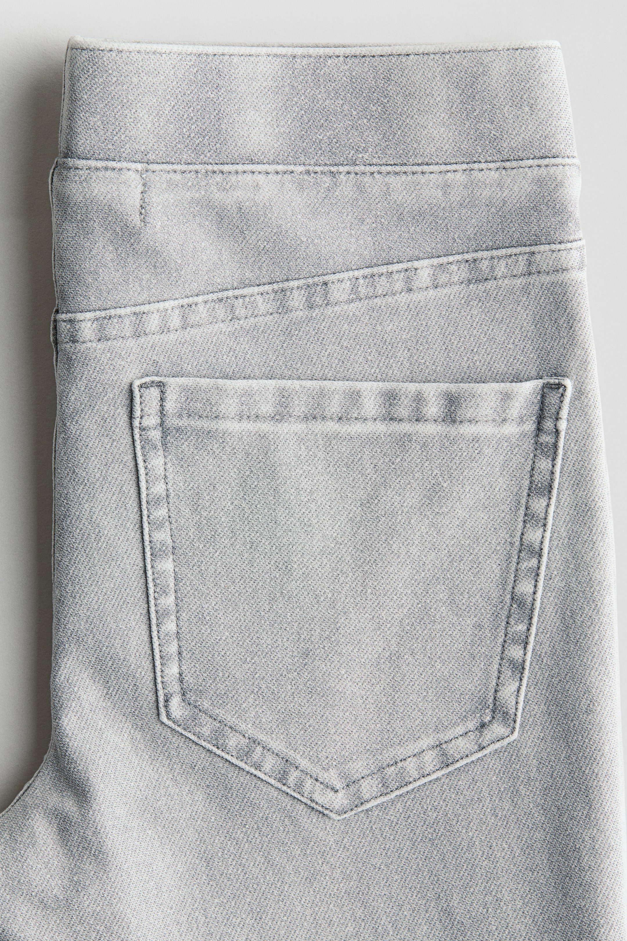 Ampliar la imagen: Jeggings acampanados en denim - Gris denim claro - Kids | H&M MX 2