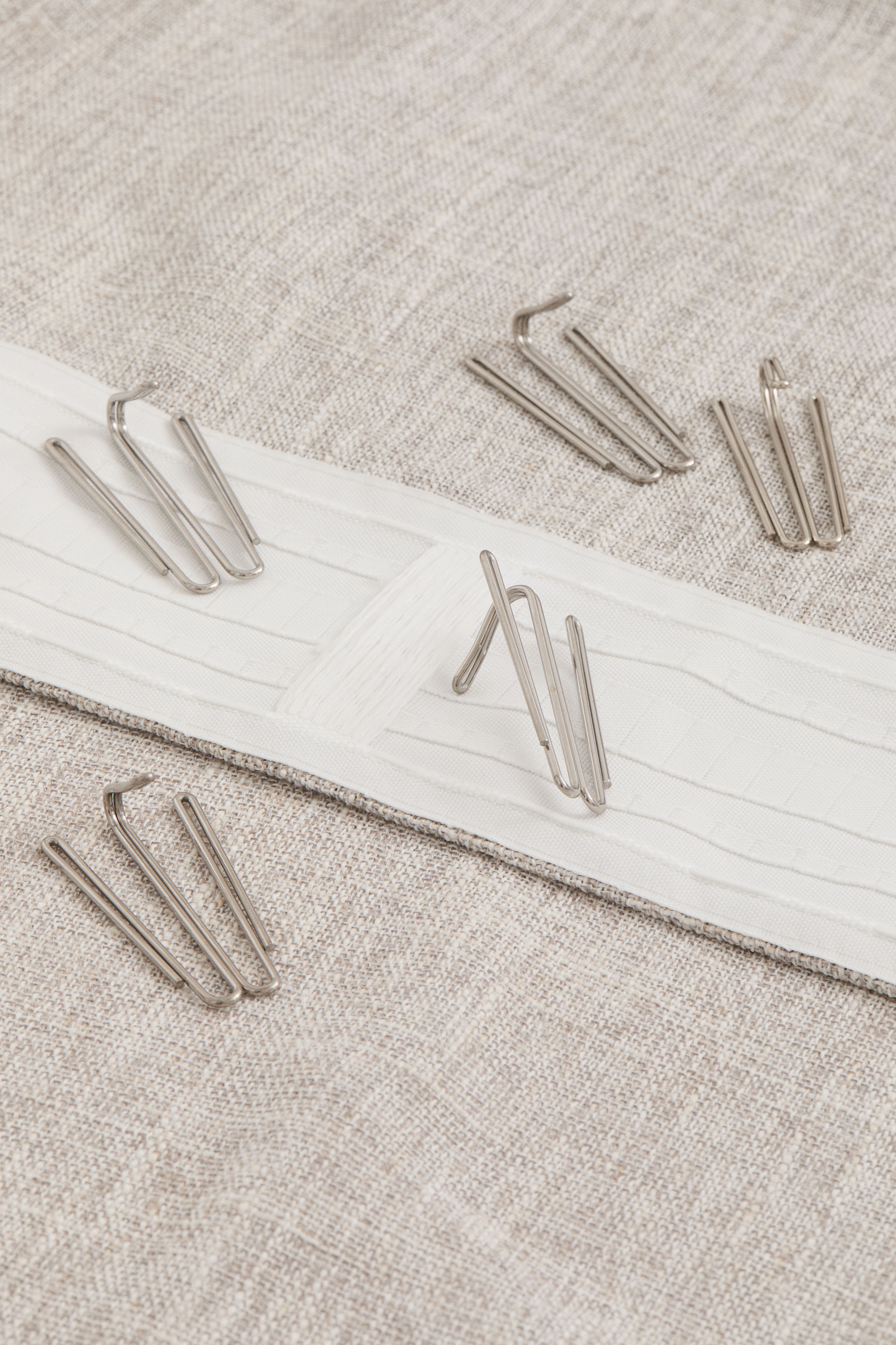 Single-Pack Long and Wide Curtain