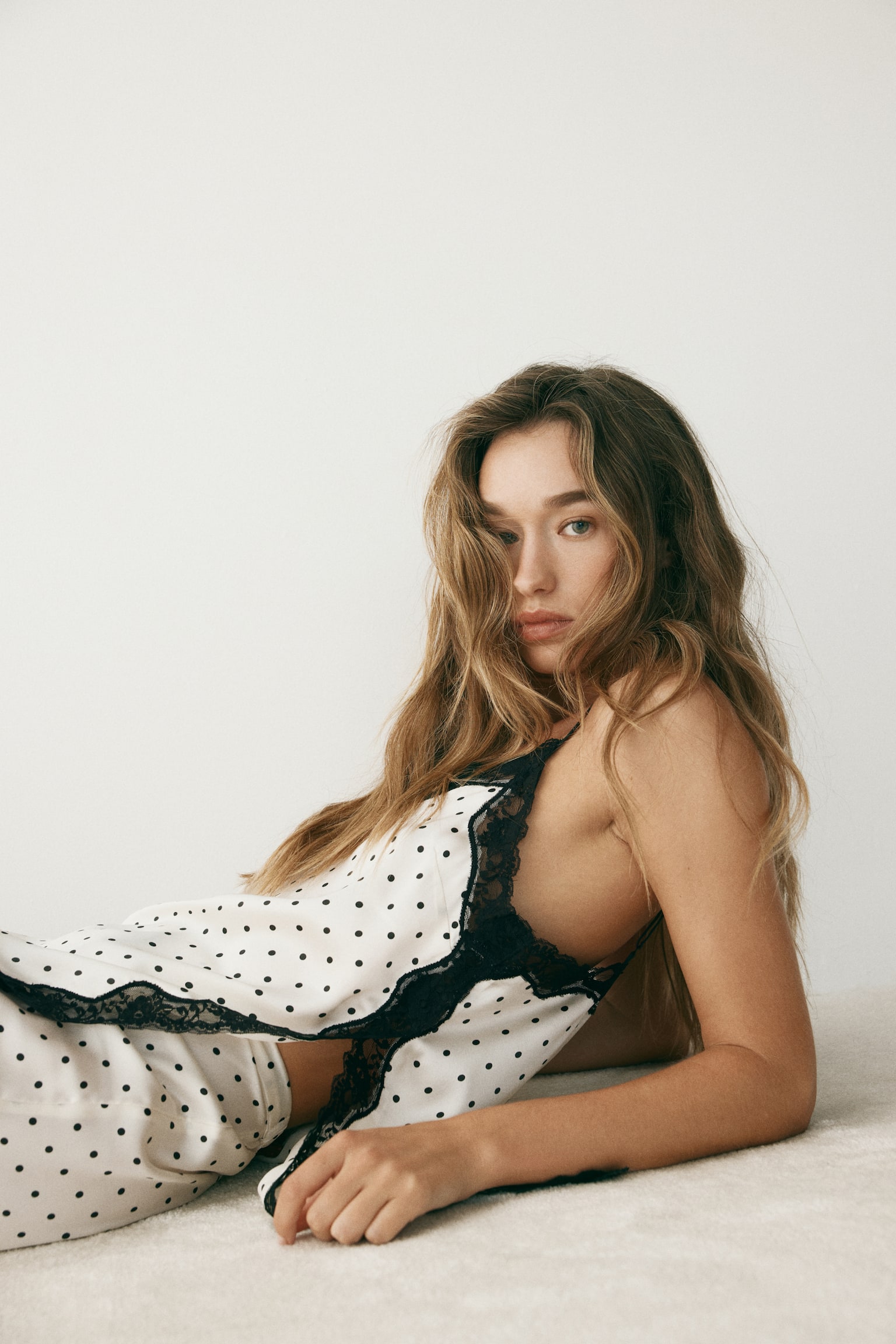 Satin pyjamas - Cream/Polka dot/Light beige/Dark brown/Polka dot - 1