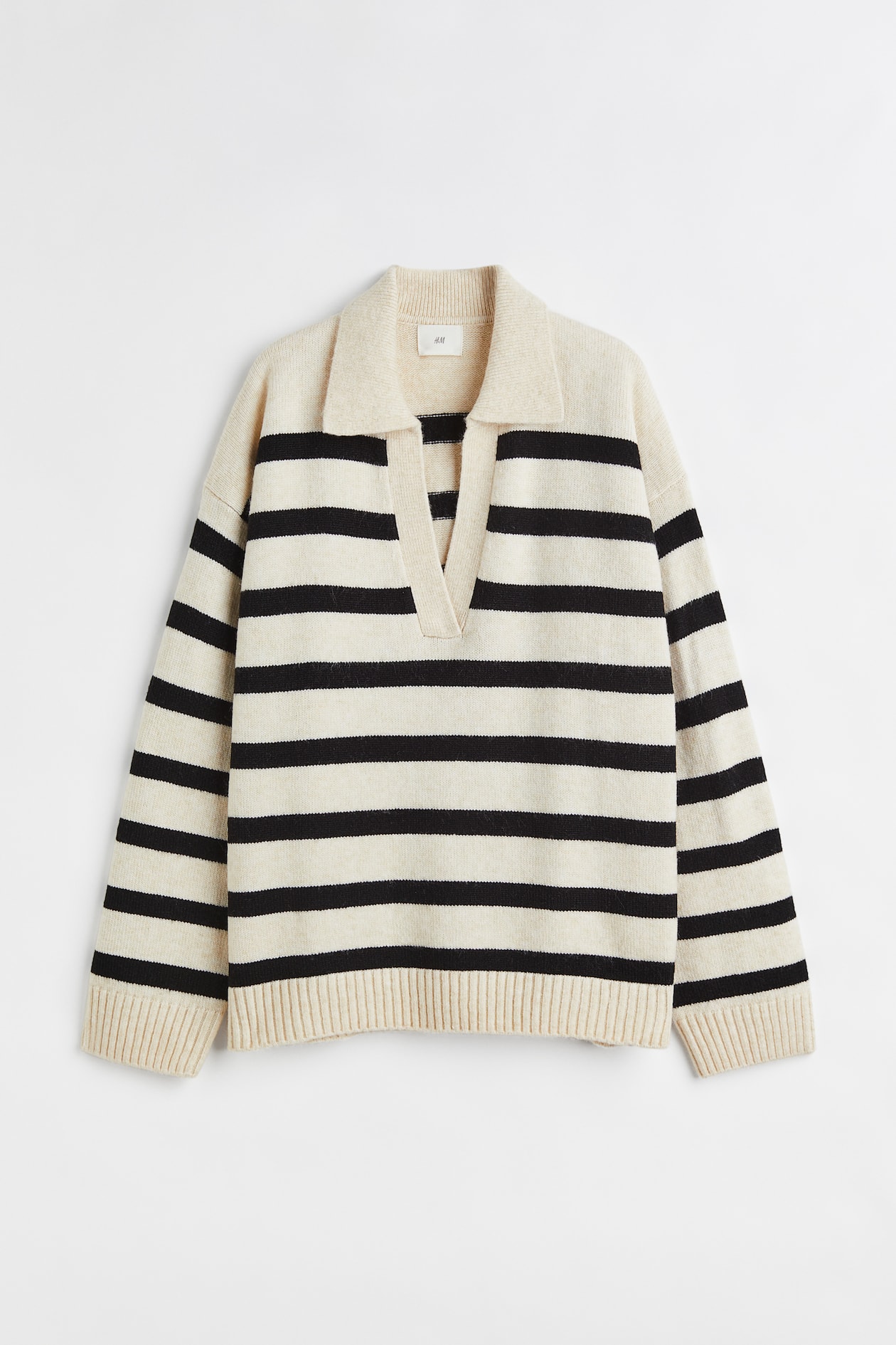 Fine-knit Collared Sweater - V-neck - Long sleeve - Cream/striped ...