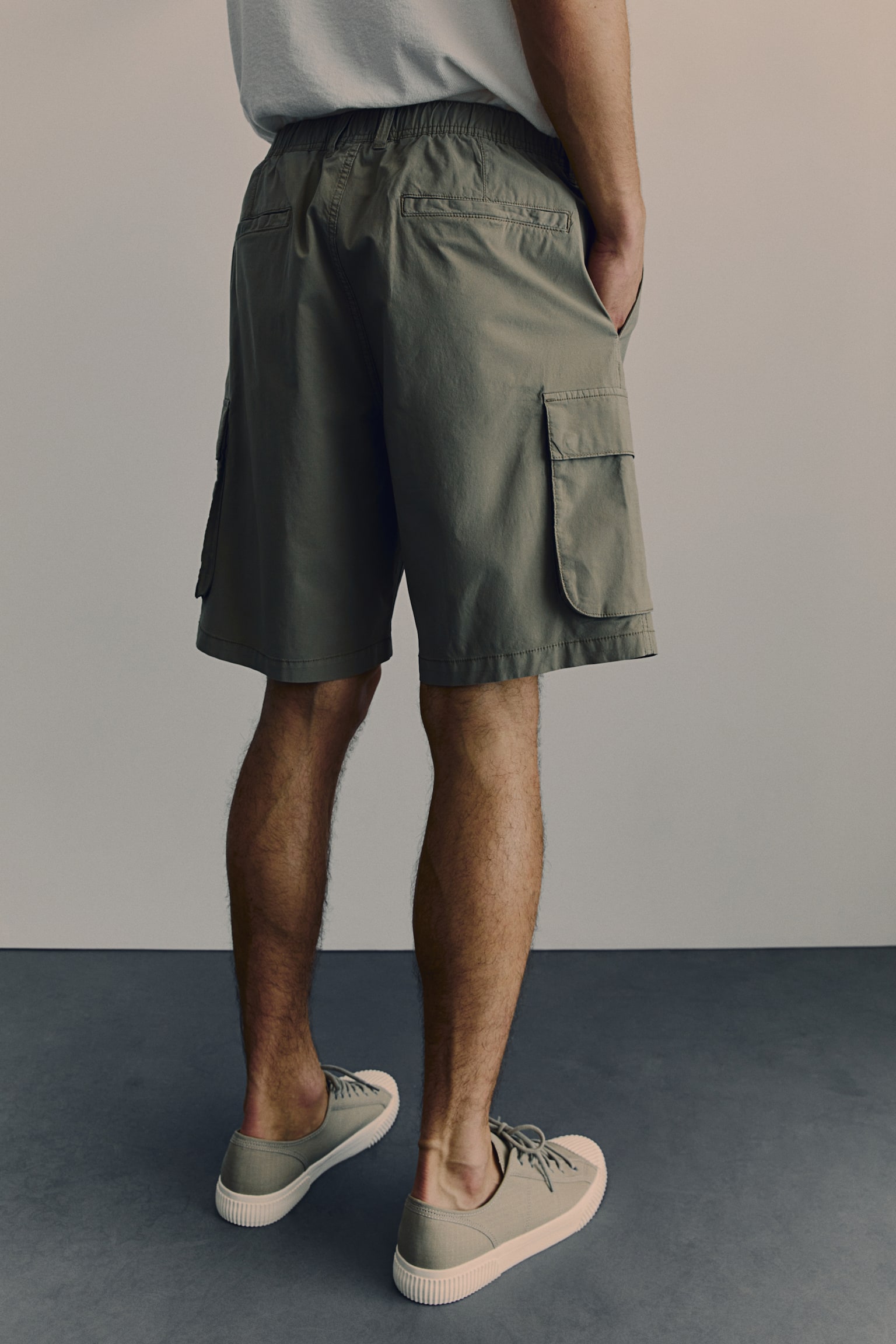 Regular Fit Cargo shorts - Khaki green/Light beige/Black - 4