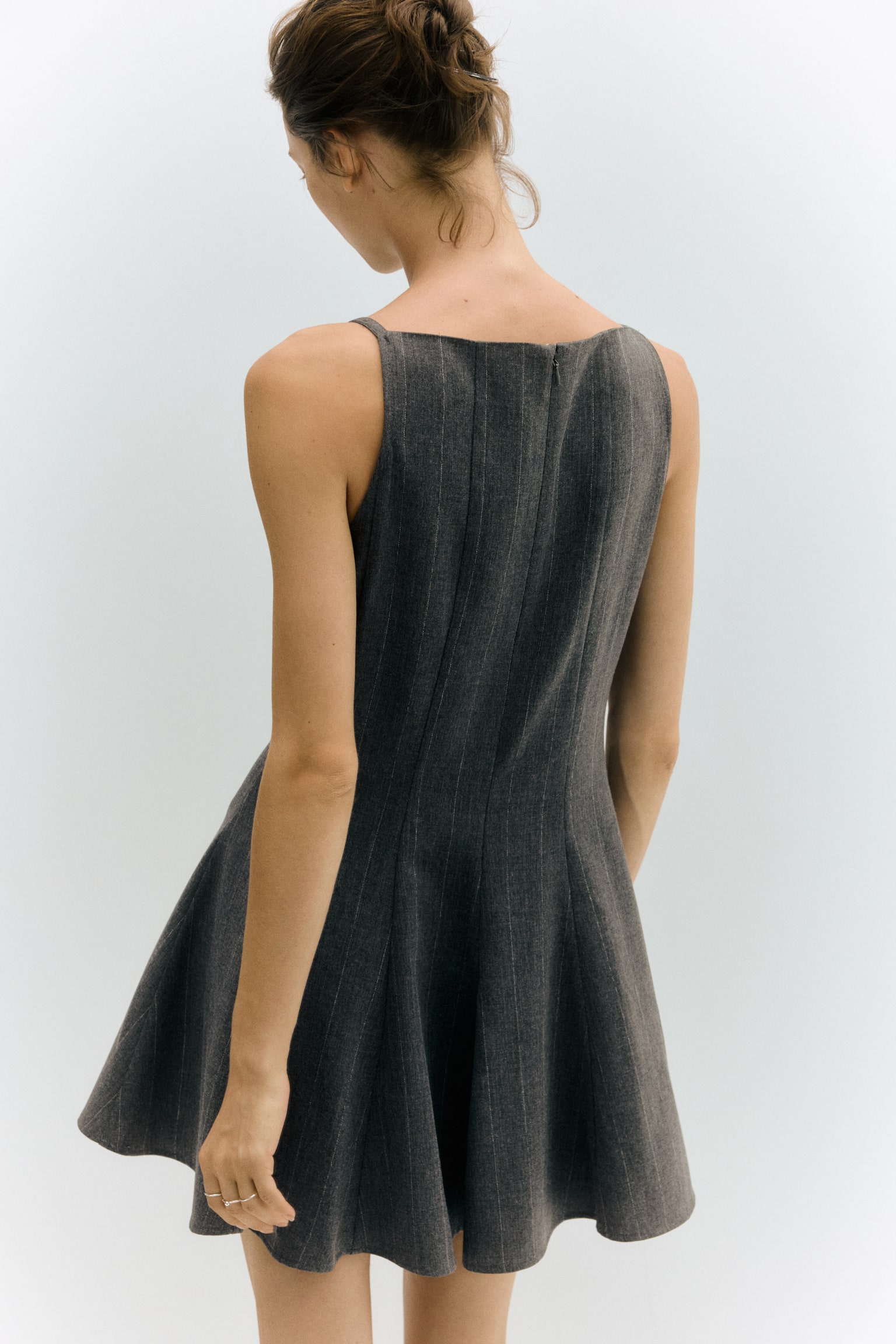 Váy với chân váy xoè - Màu xám/Kẻ nhỏ - 7