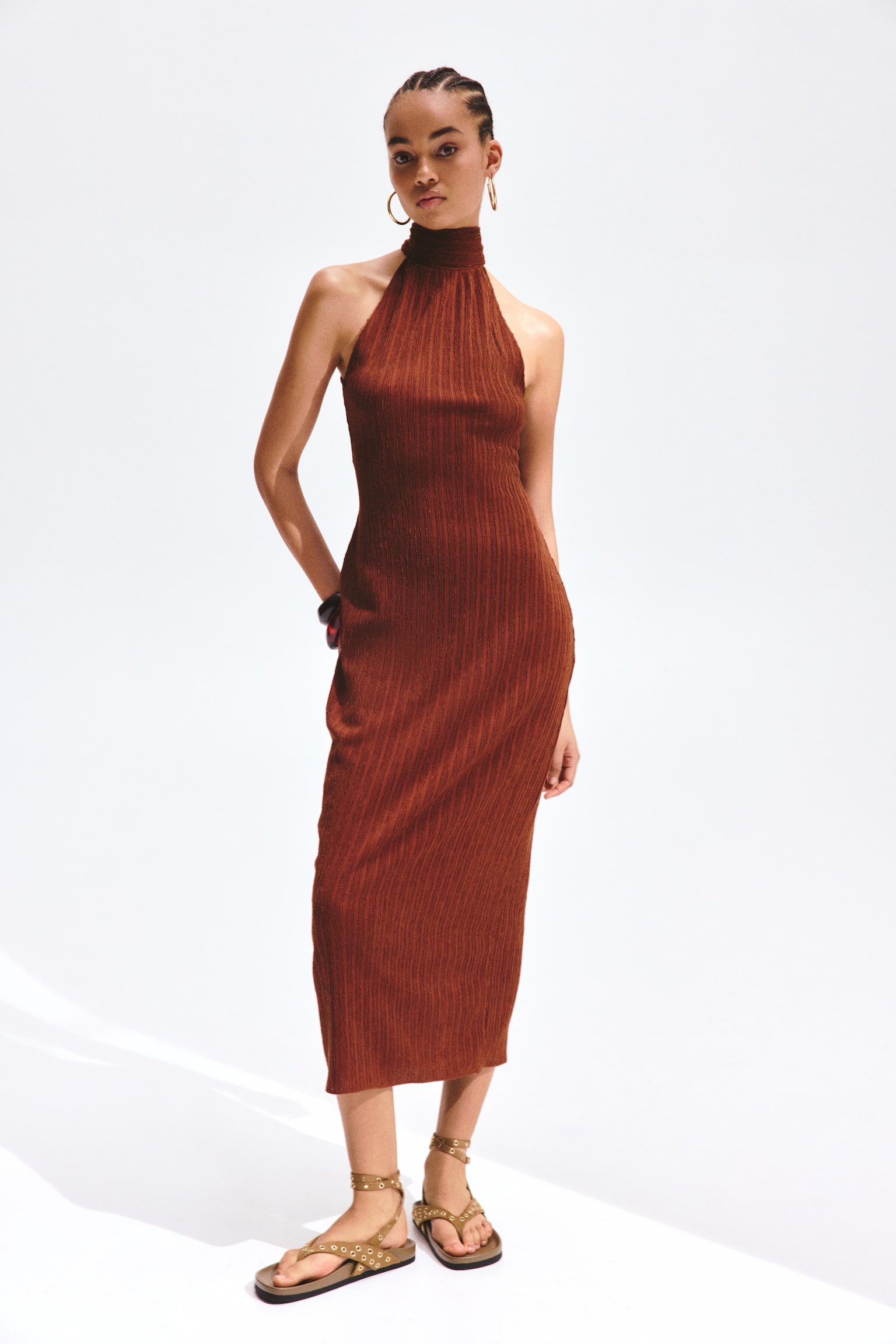 Crinkled sleeveless dress - Rust brown - 3