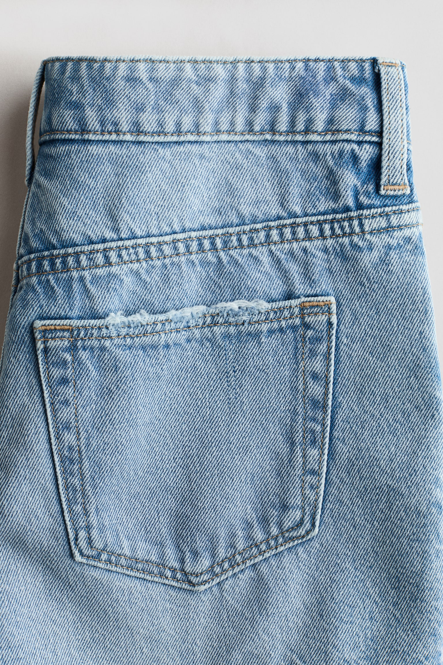 Relaxed Fit Denim shorts - Light denim blue/Denim blue/Denim black - 2