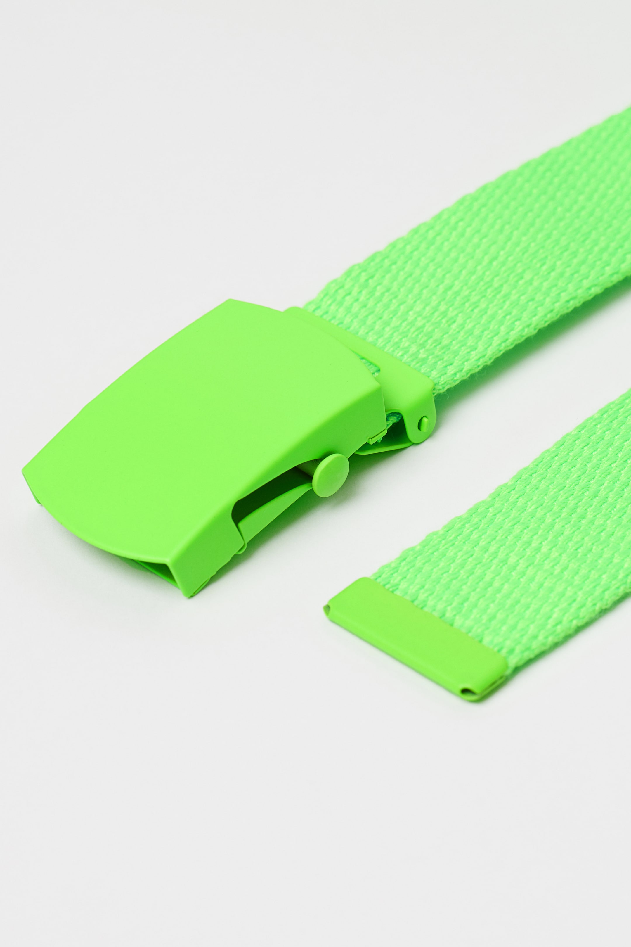 View larger image: Fabric belt - Neon green - Men | H&M HK 2