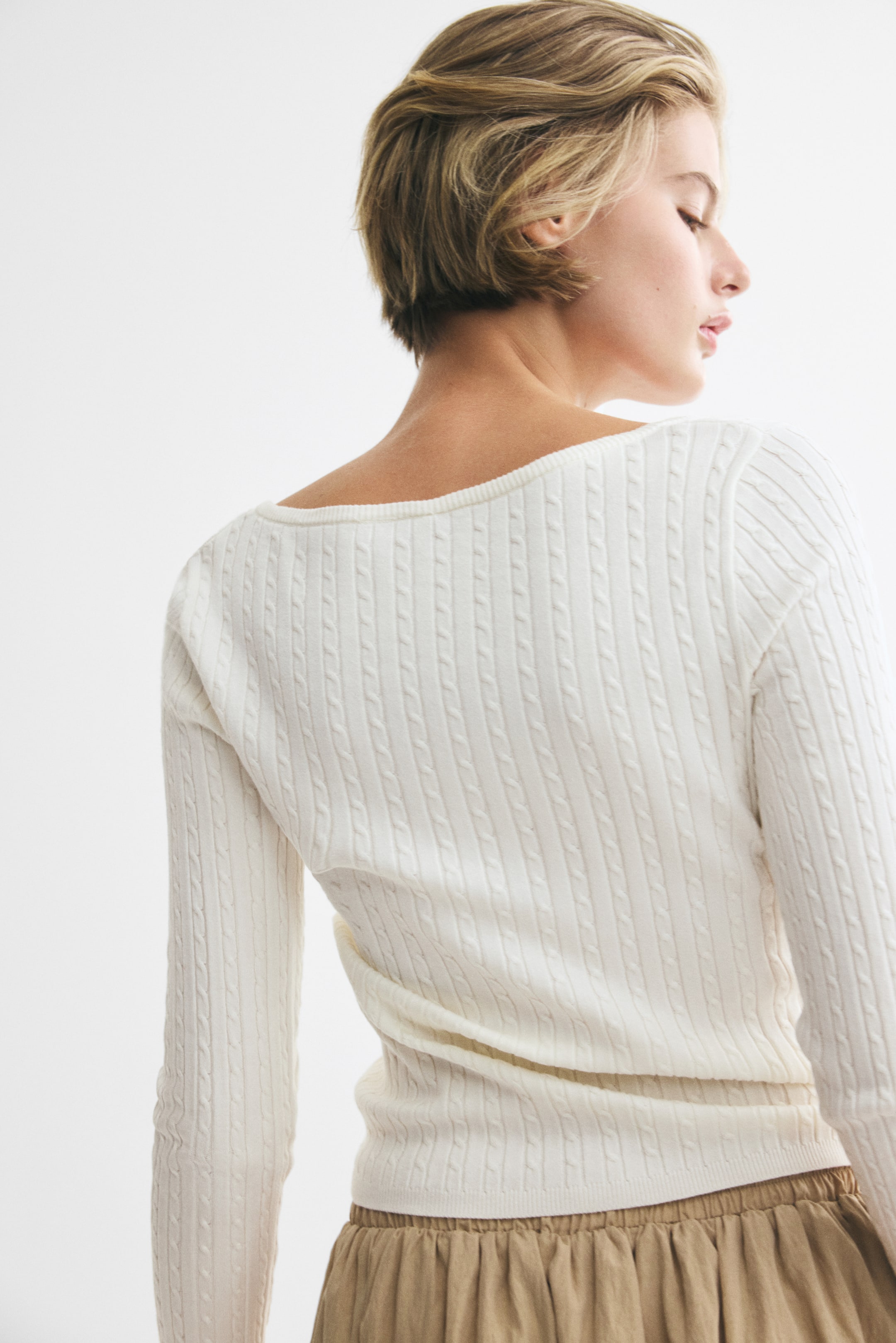 Chandail en tricot torsadé de viscose mélangée