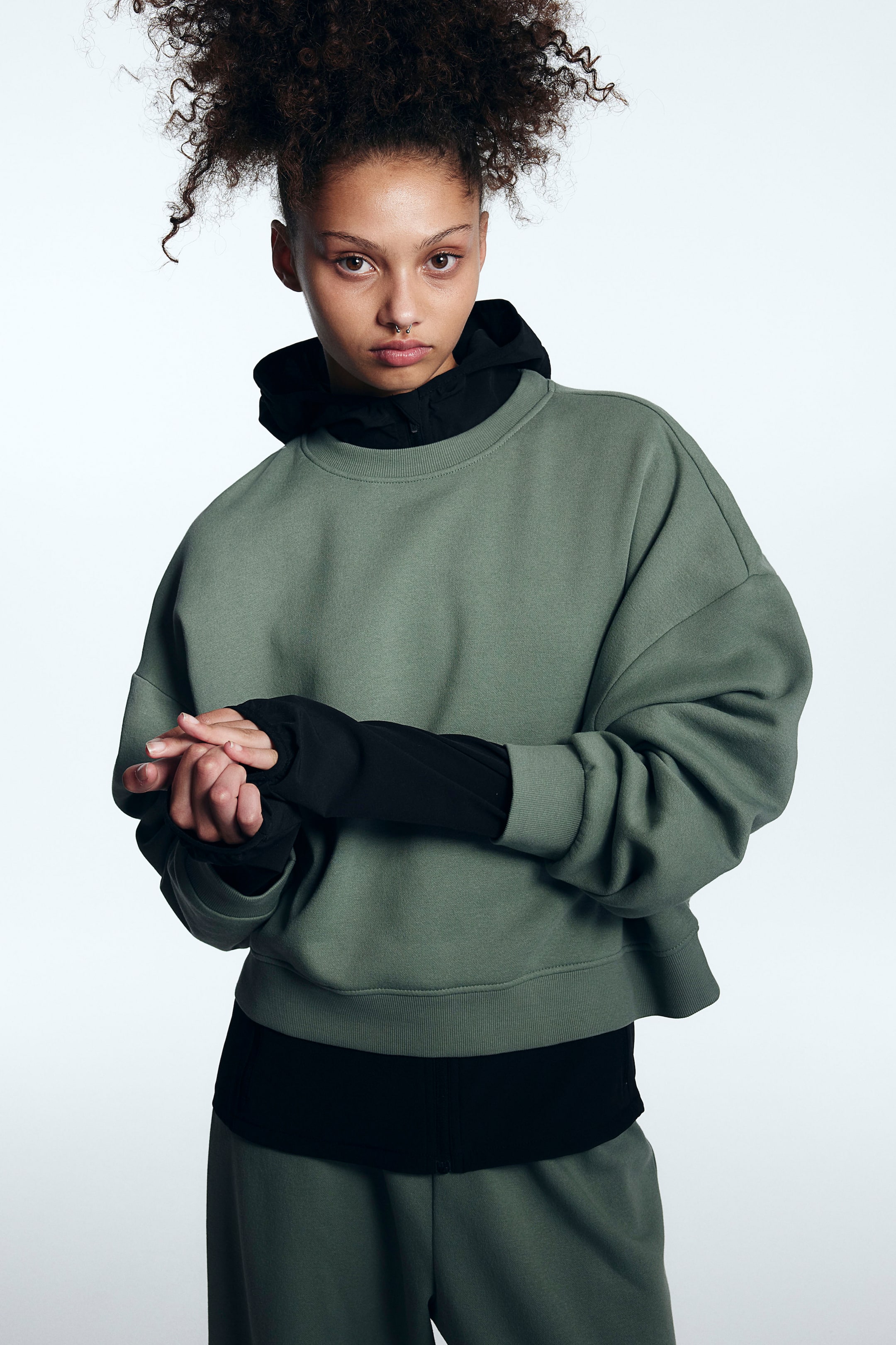 2-piece Sweatsuit - Round Neck - Long sleeve - Dusty green - Ladies | H ...