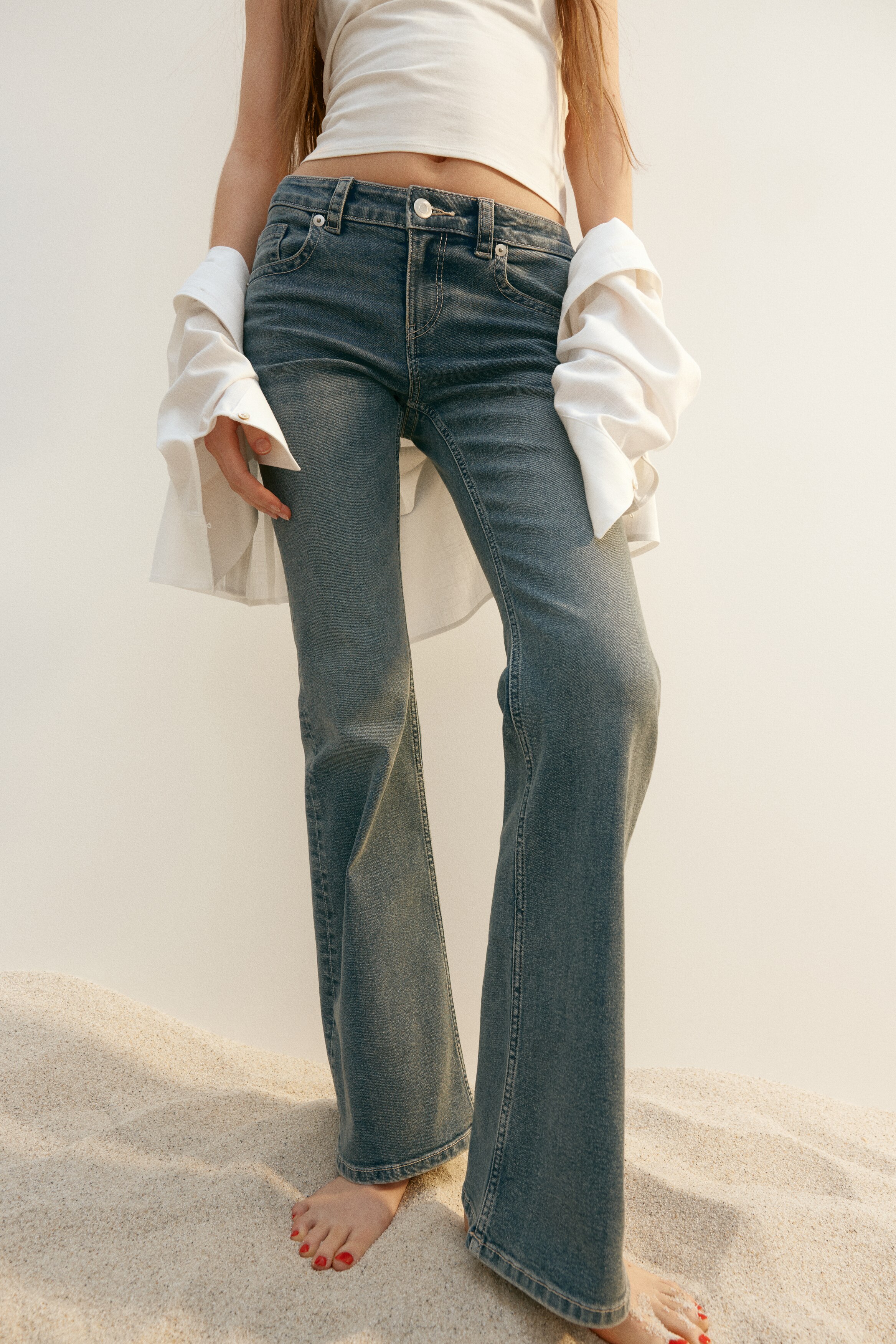 Flared Low Jeans