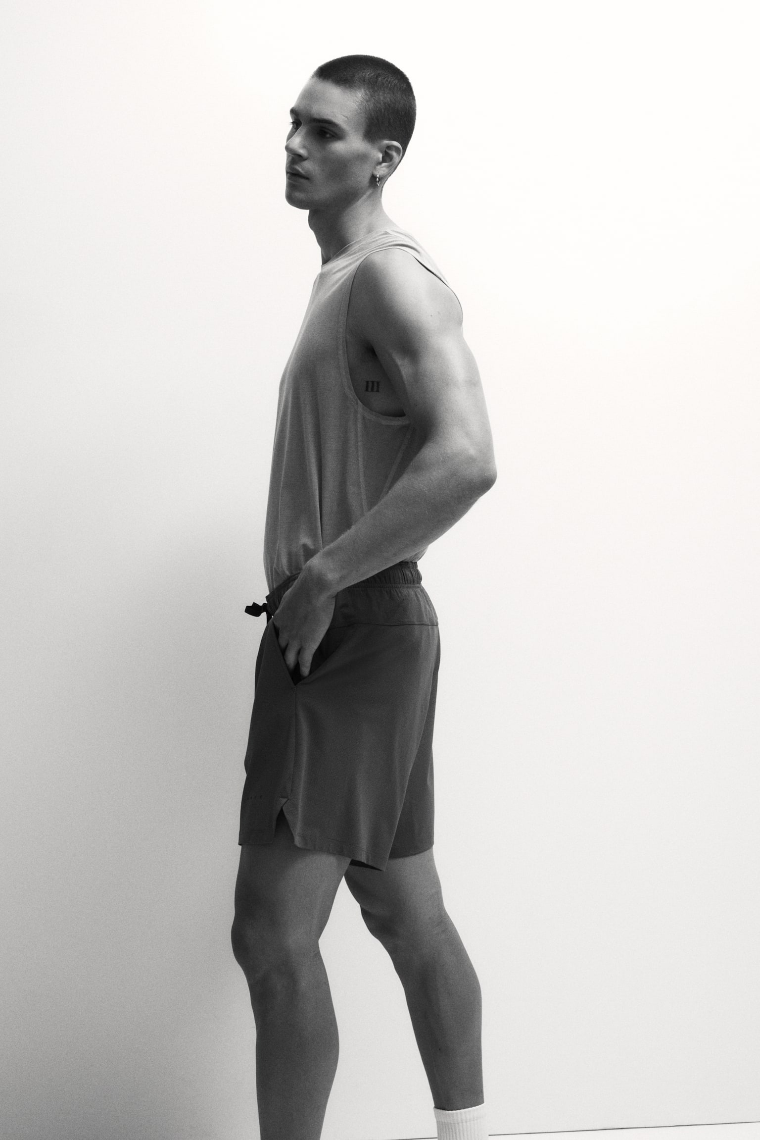 מכנסי ספורט קצרים DryMove™‎ - ירוק מאובק/שחור/חום כהה - 5