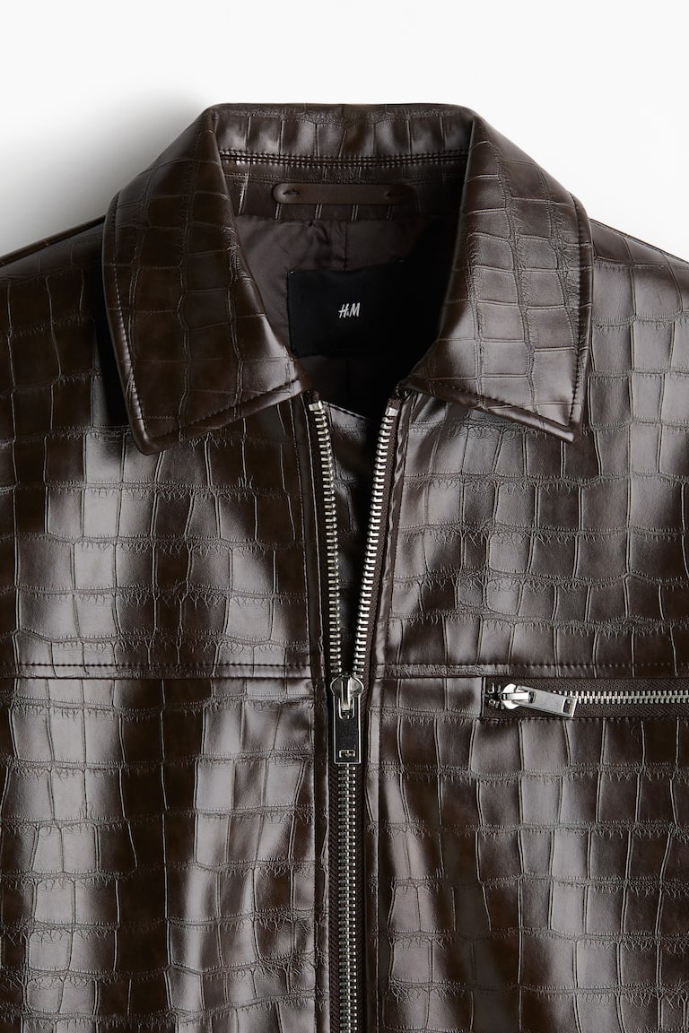 レギュラーフィット クロコダイルパターンジャケット - ブラウン - Men  