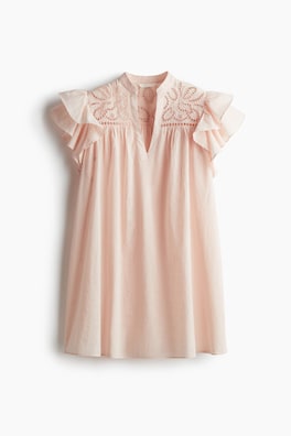 Klänning med broderie anglaise och volangärm