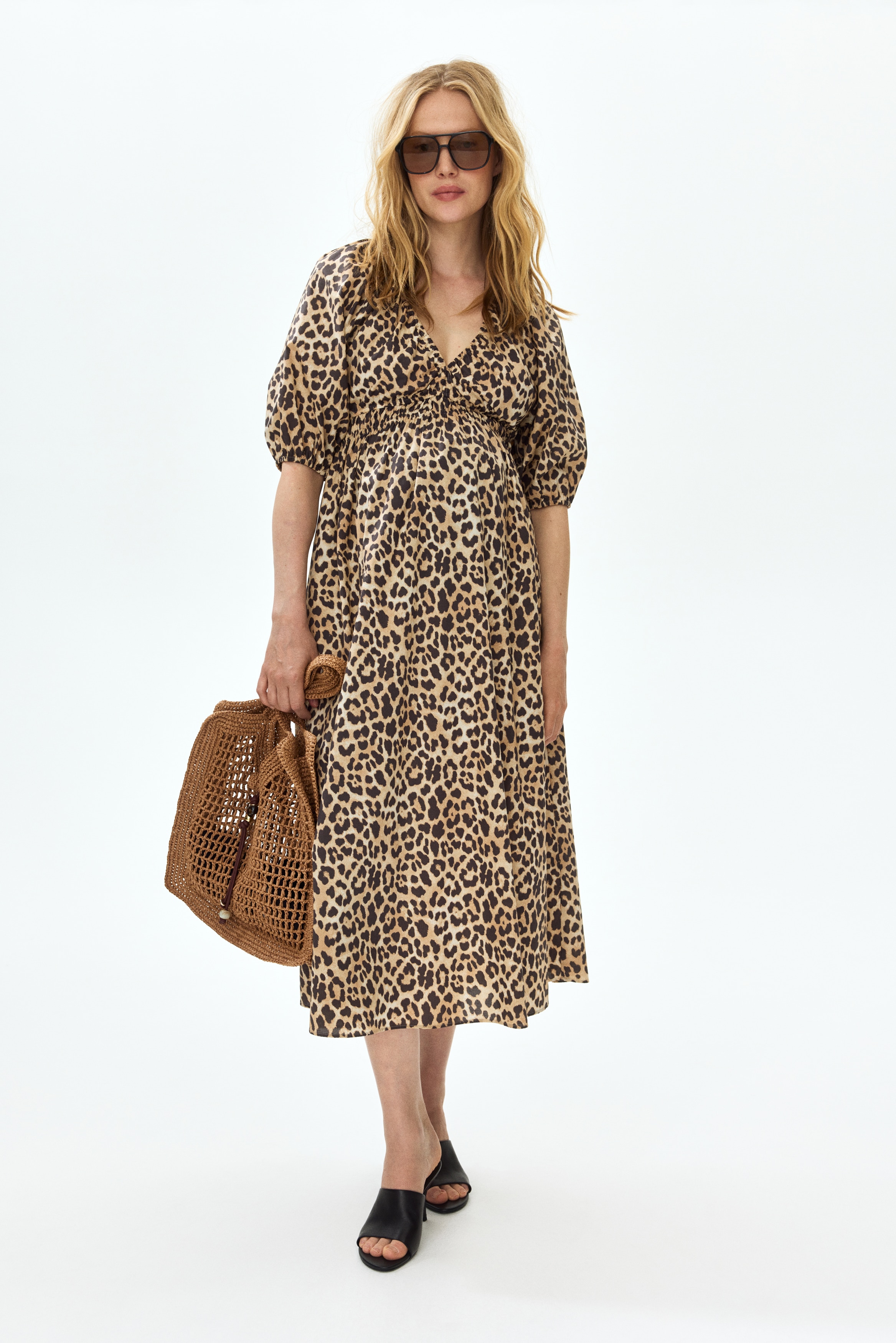 H&M MAMA - Light Beige/Leopard Print MAMA Balloon-Sleeved Midi Dress - Size: M - H&M H&M MAMA - Light Beige/Leopard Print MAMA Balloon-Sleeved Midi Dress - Size: M - H&M