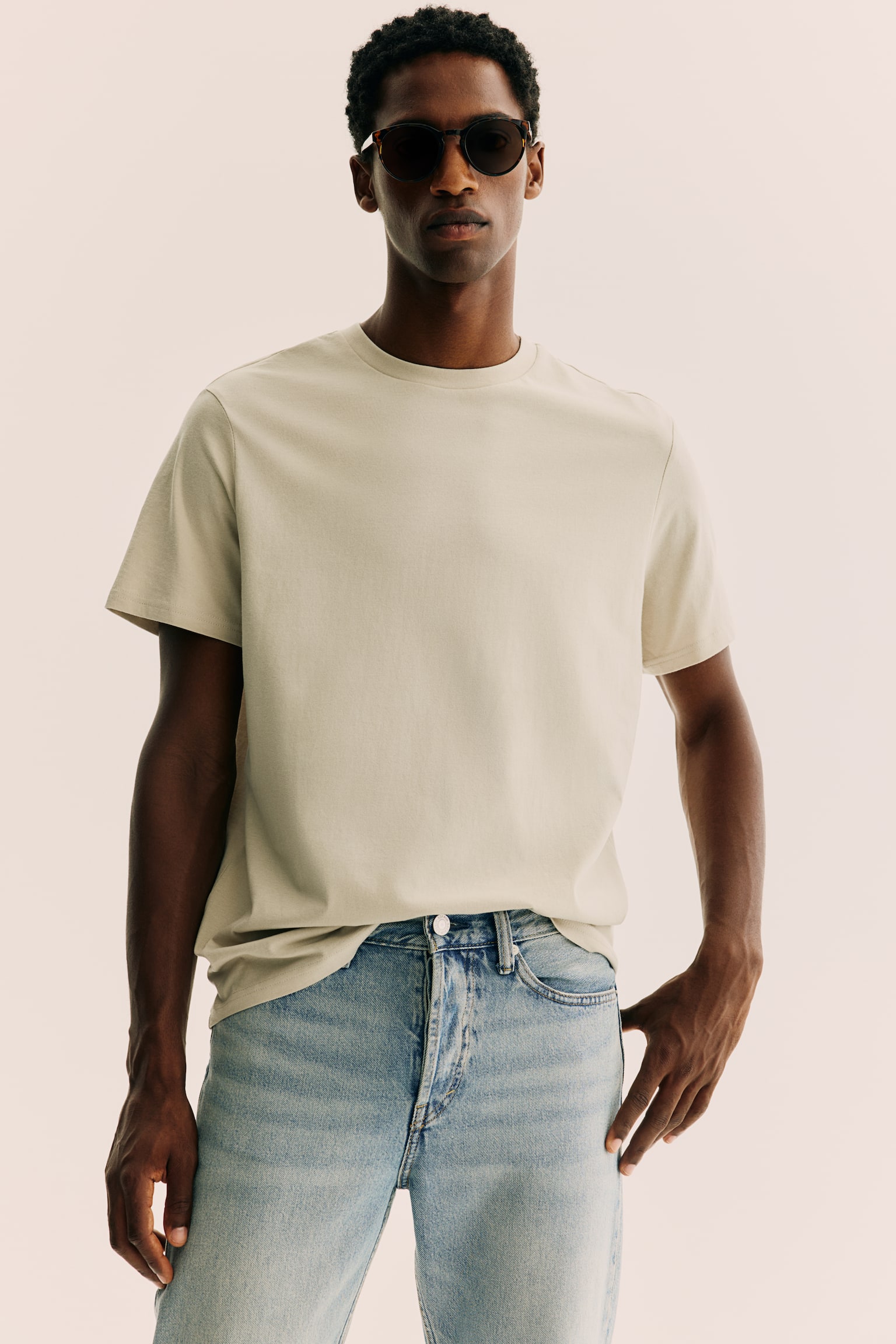 T-shirt Regular Fit - Ljusbeige/Mörkgrå/Mörkblå/Svartmelerad/Vit/Vinröd/Gråmelerad/Skogsgrön/Ljusgrön/Svart/Mörkbrun/Khakigrön/Brun - 1