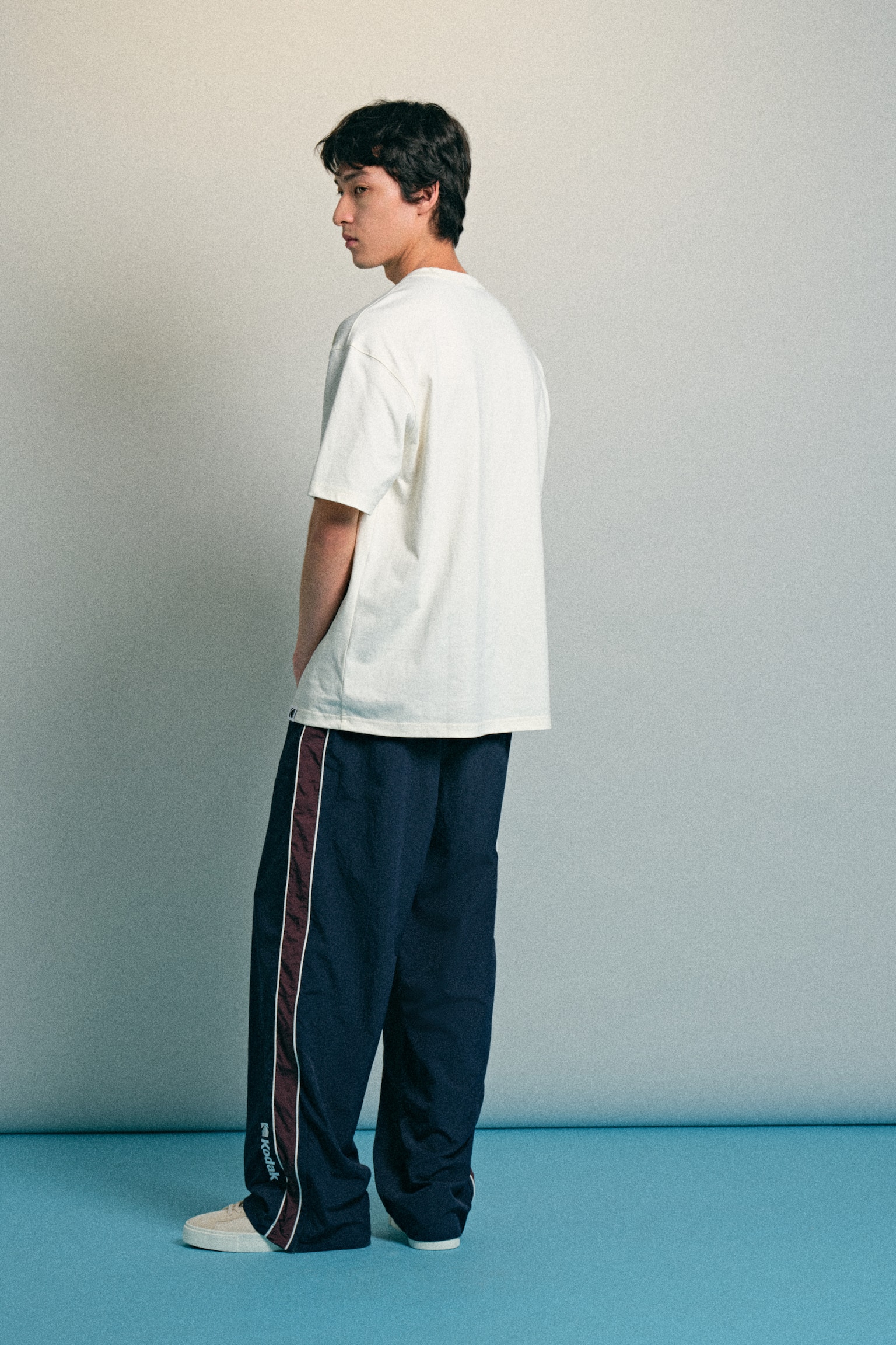 Quần tập Loose Fit - Màu xanh tím than/Kodak - 6