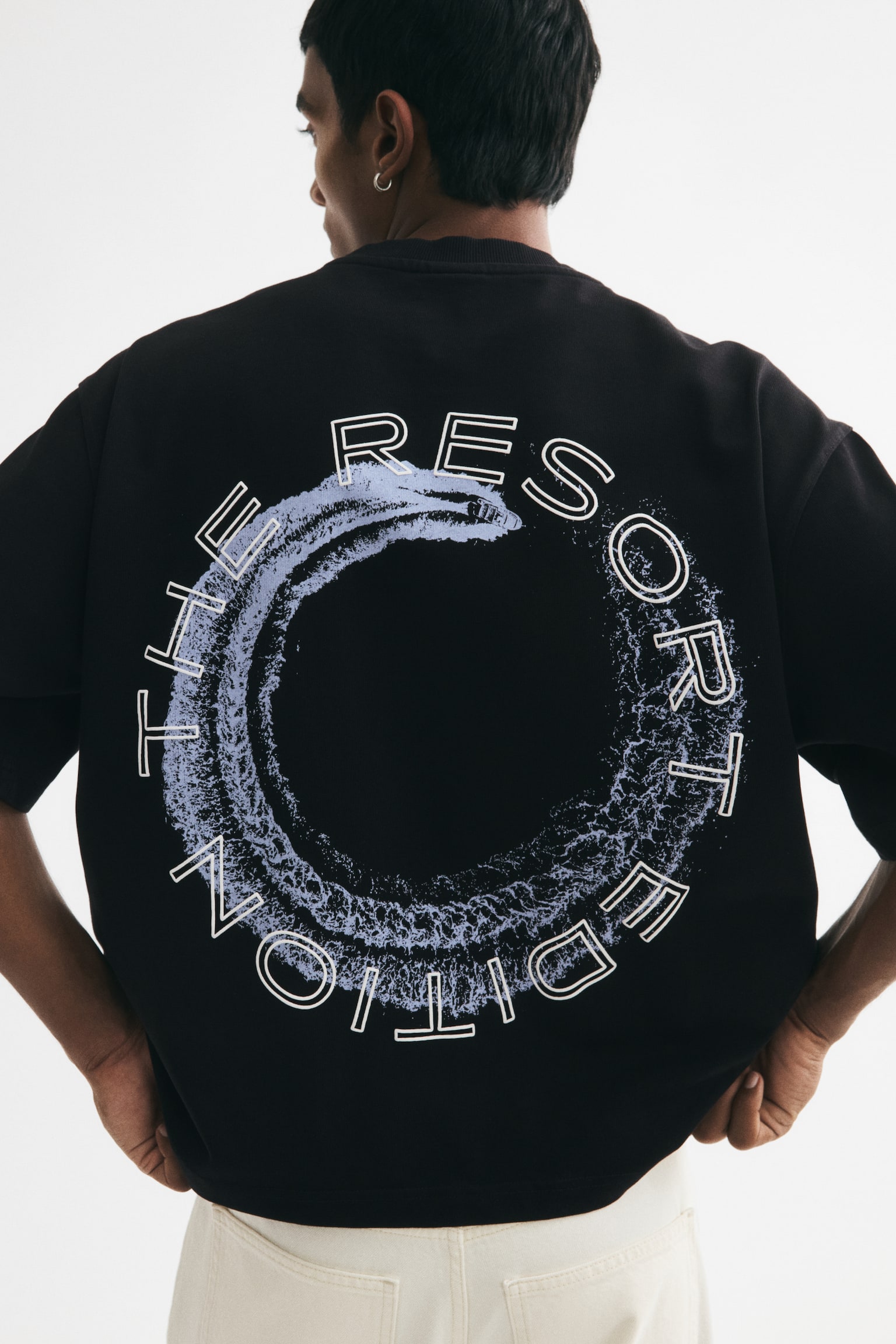 Playera Oversized Fit de corte cuadrado - Negro/The Resort Edition/Crema/Off Shore Racing/Rosa coral/Off Shore Racing/Rosa - 1