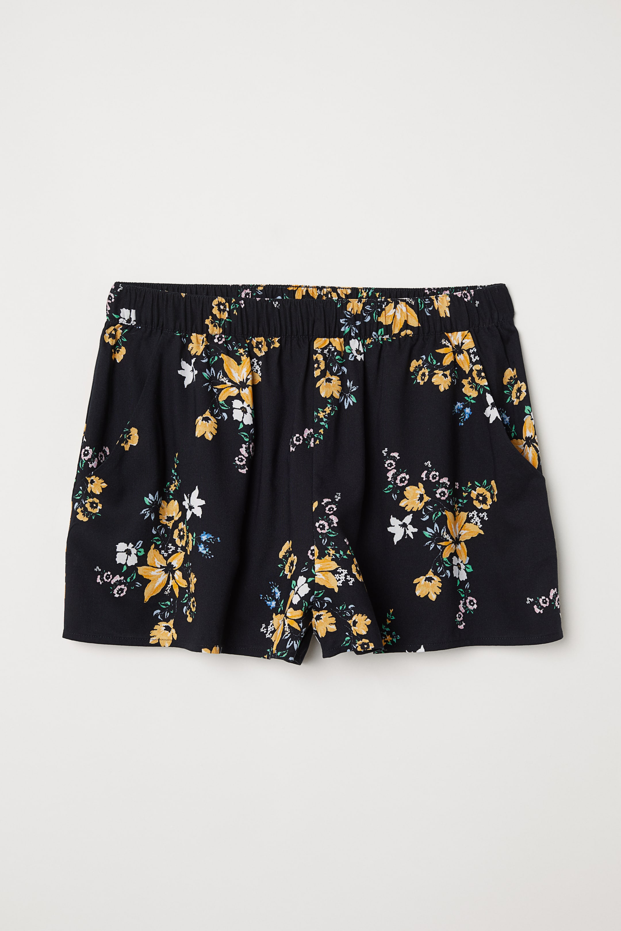 View larger image: Patterned shorts - Black/Floral - Ladies | H&M 1