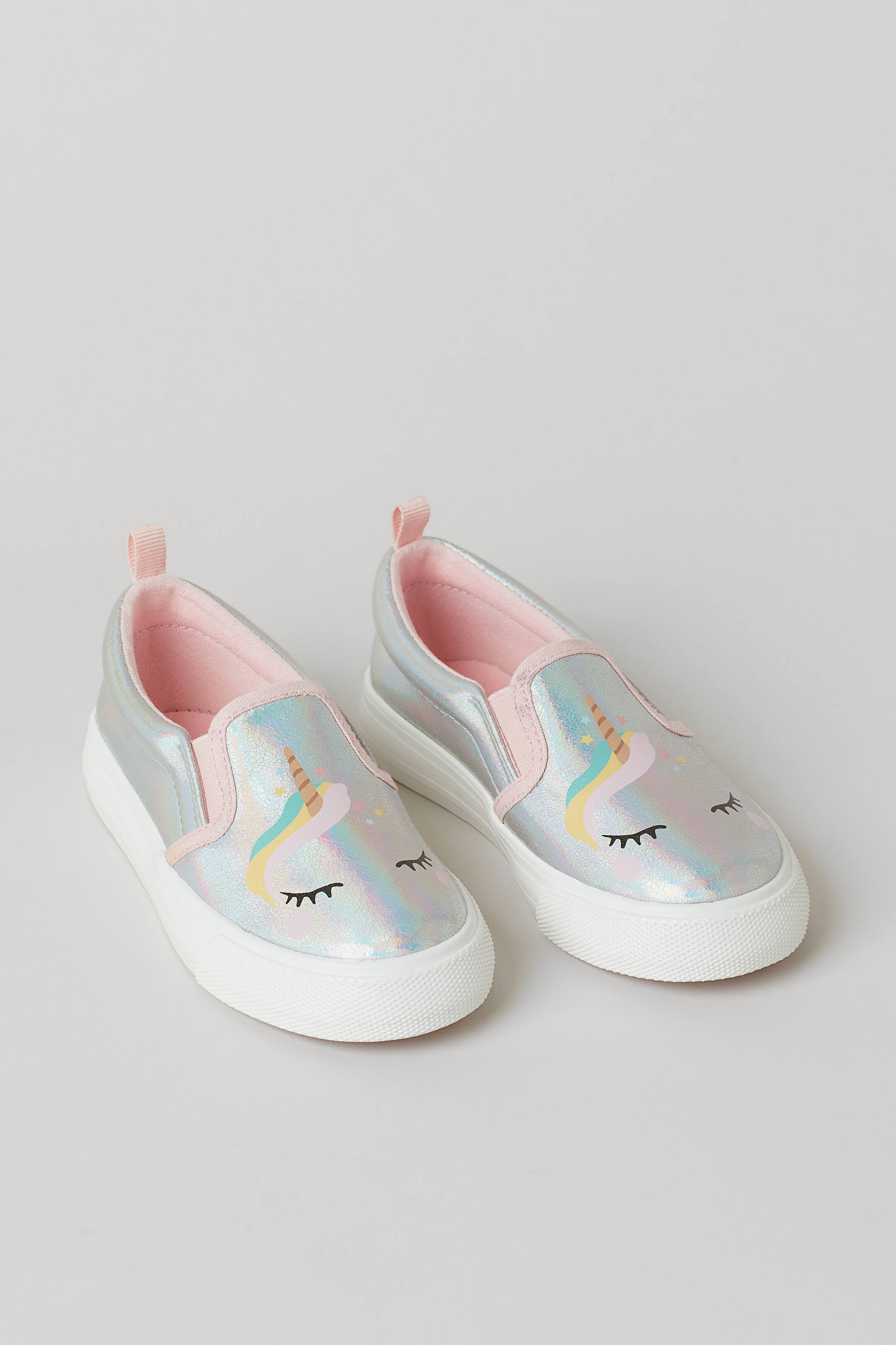 Schimmernde Slip-on-Sneaker - Ohne Absatz - Silberfarben/Einhorn 