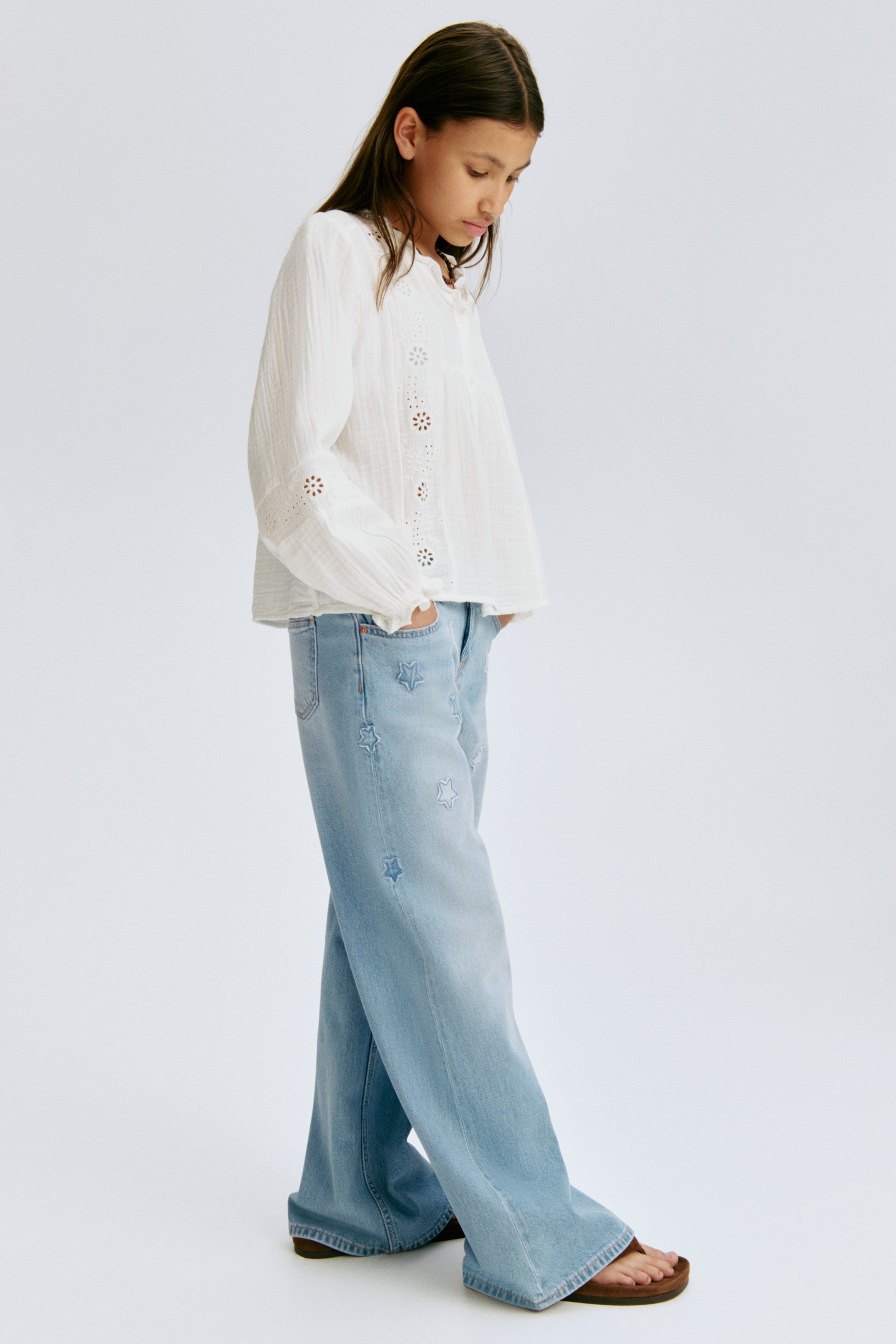 Wide-Leg Low Jeans