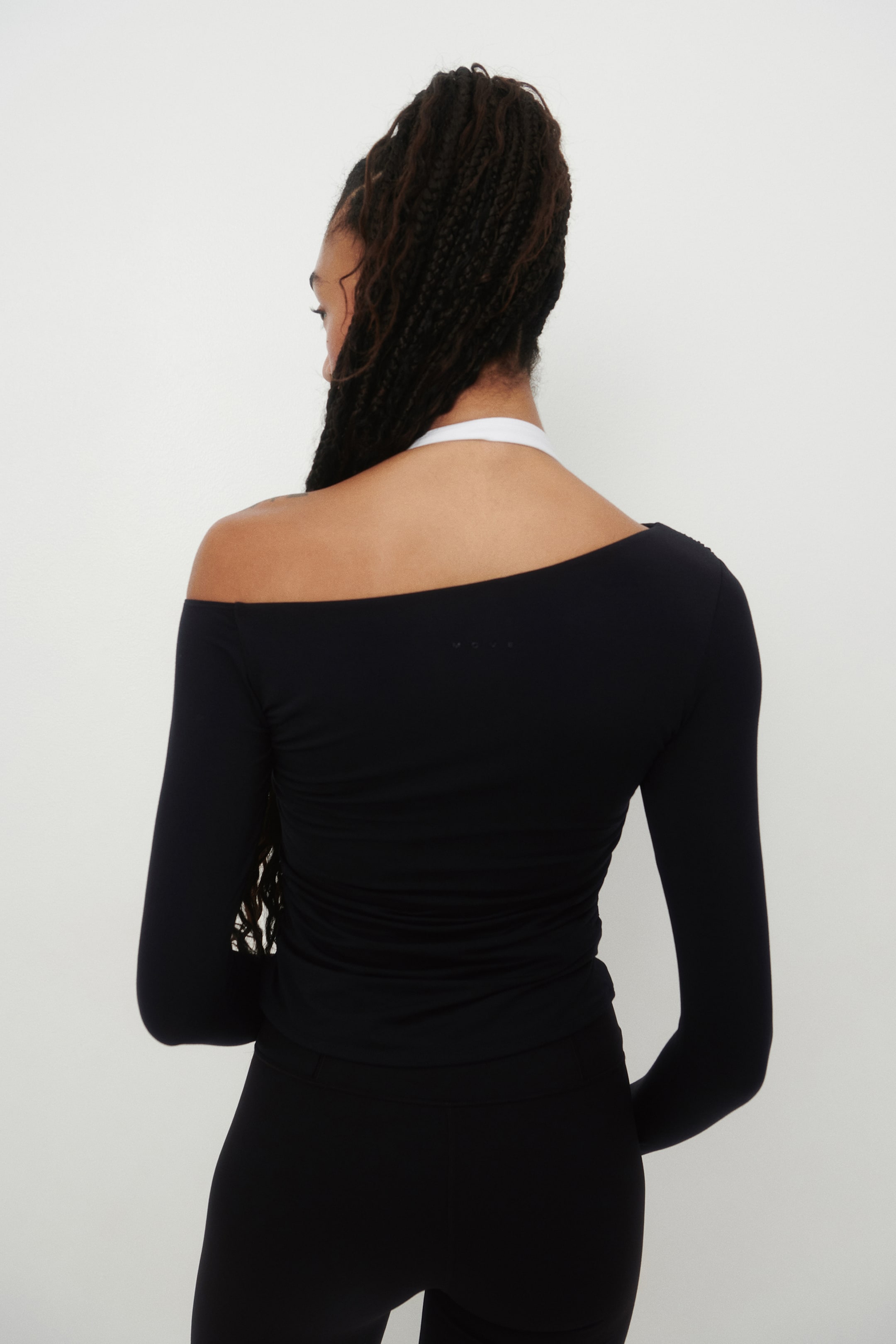 Long-Sleeved Sports Top with SoftMove™
