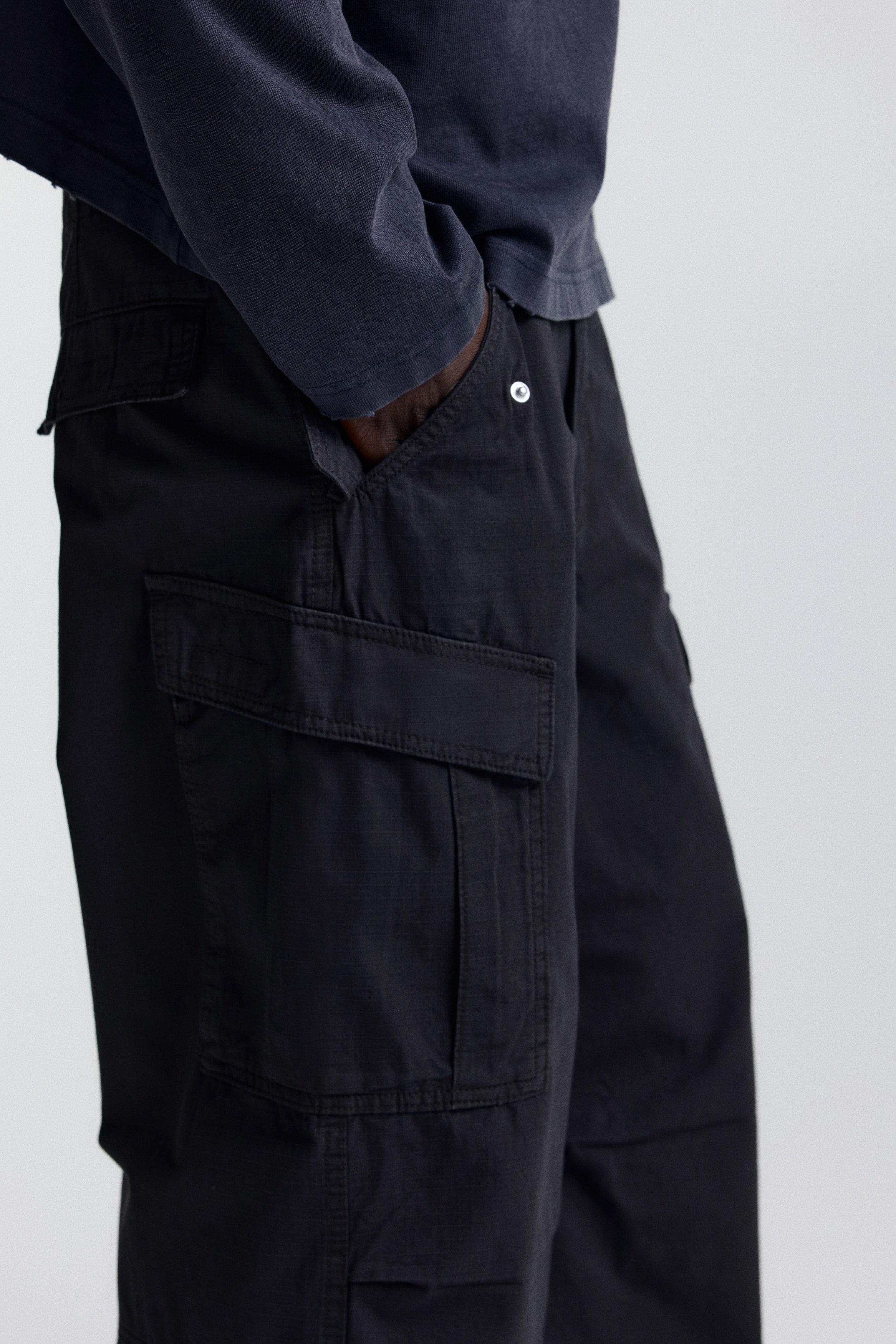 Loose Fit Cargo trousers