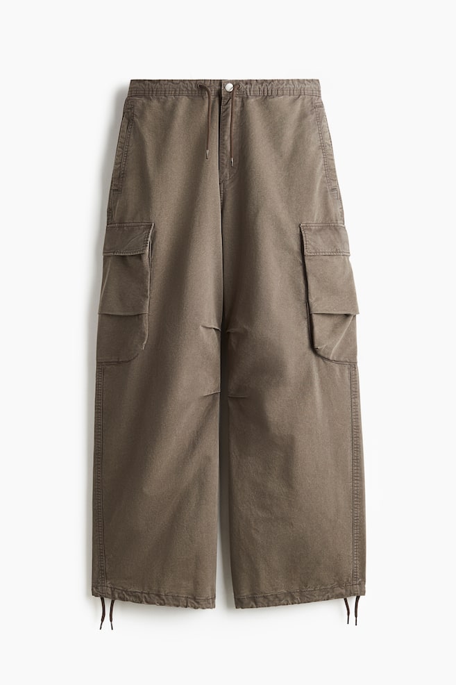 Ausgewaschene Cargohose in Loose Fit - Braun/Schwarz - 1