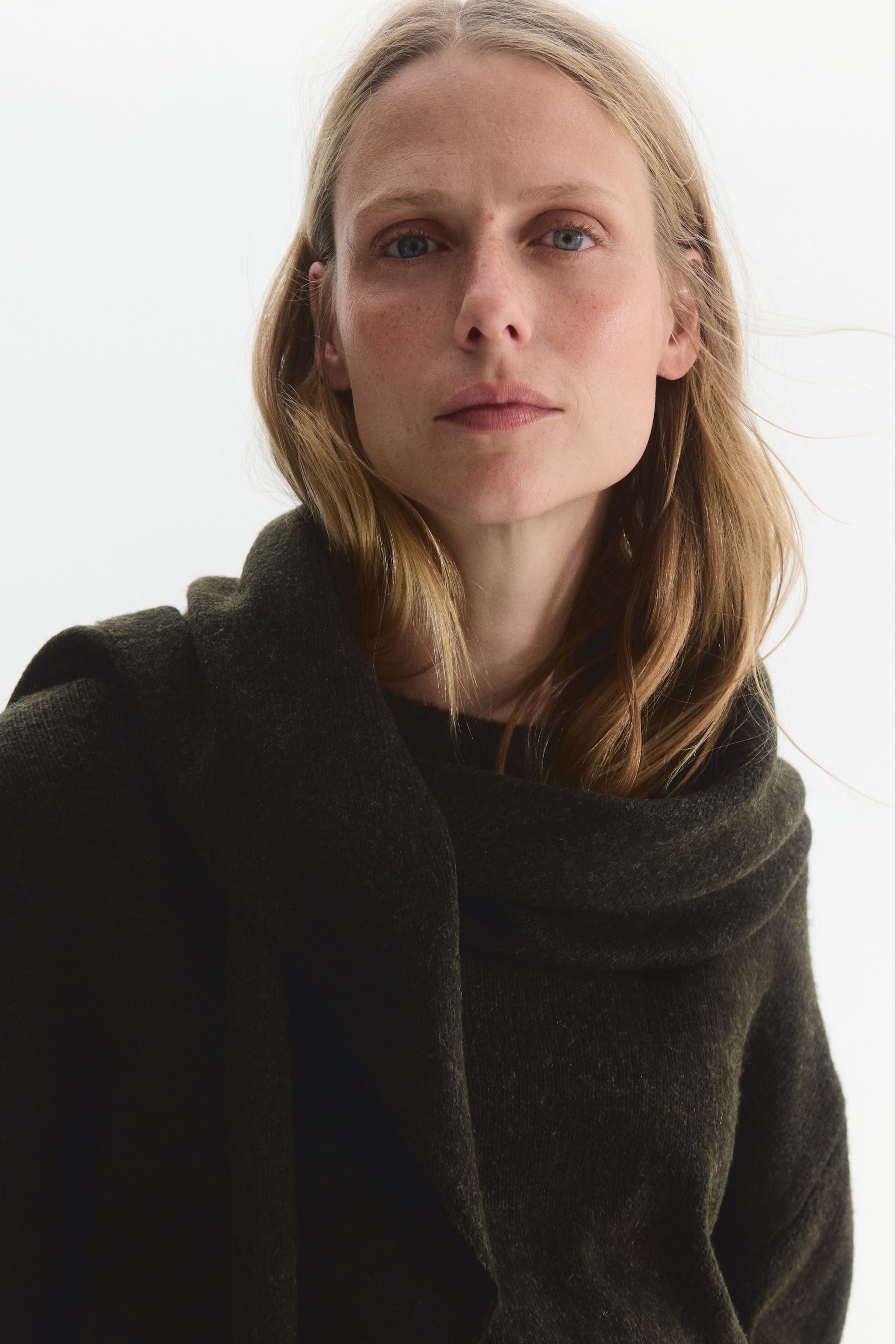 MAMA Loose-Fit Sweater with Scarf