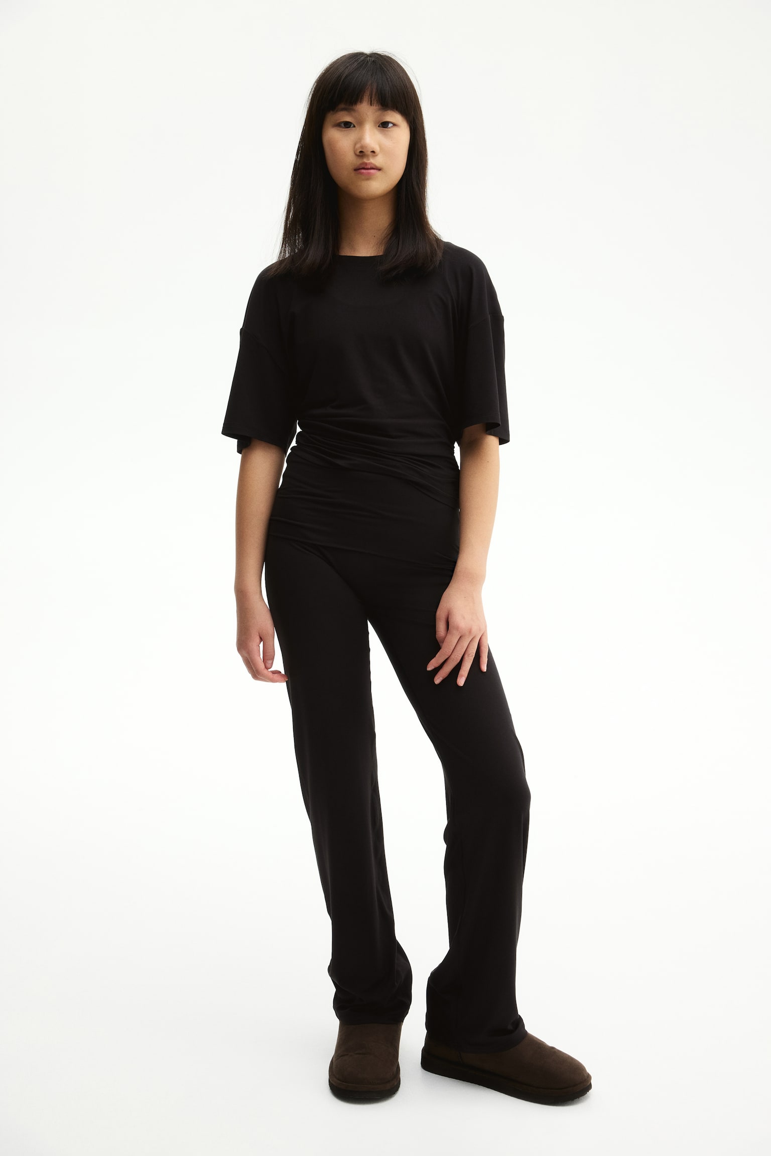 Flared yoga leggings with SoftMove™ - Black/Warm brown - 5