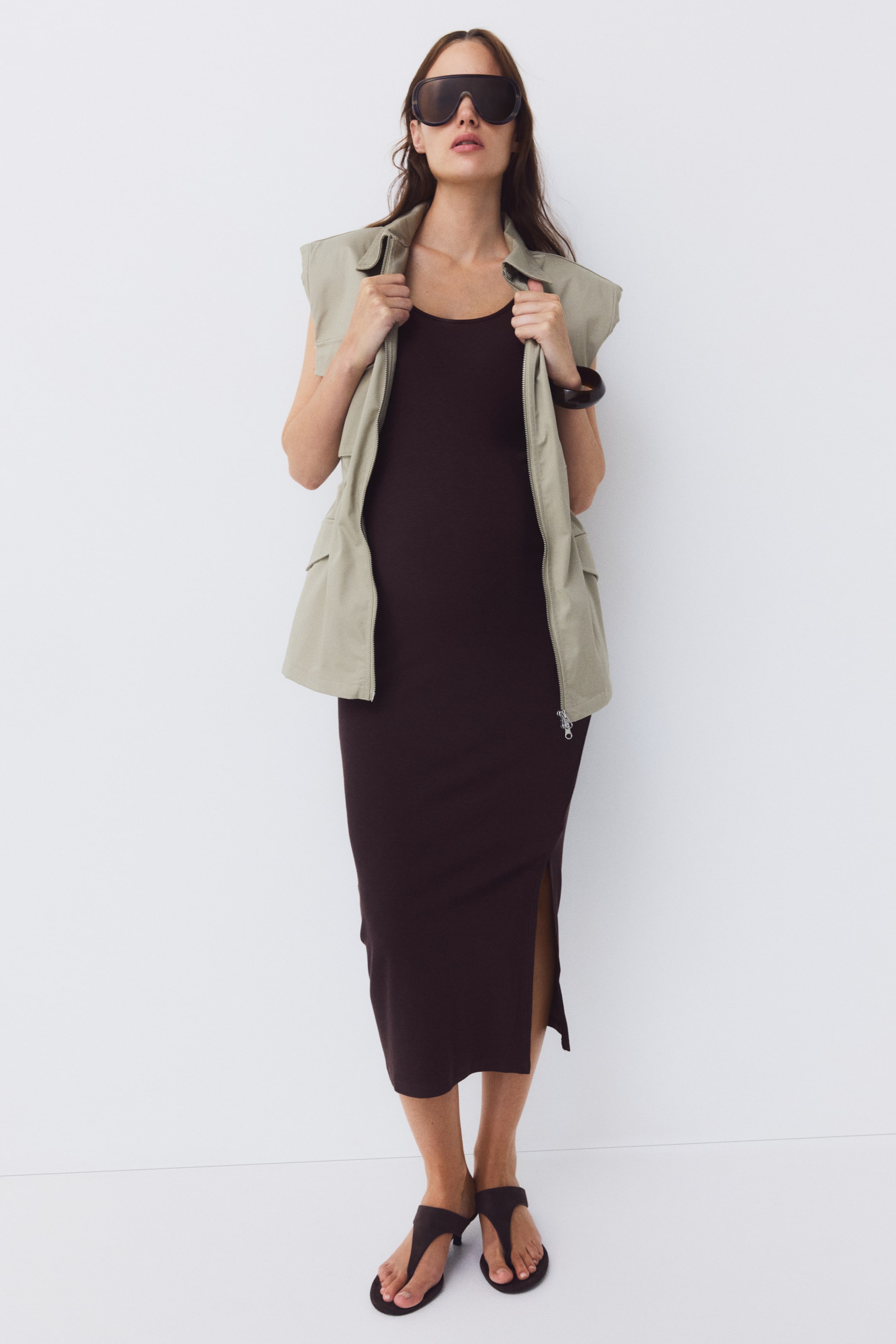 Ver imagem maior: MAMA Vestido em jersey canelado - Castanho escuro - SENHORA | H&M PT 1