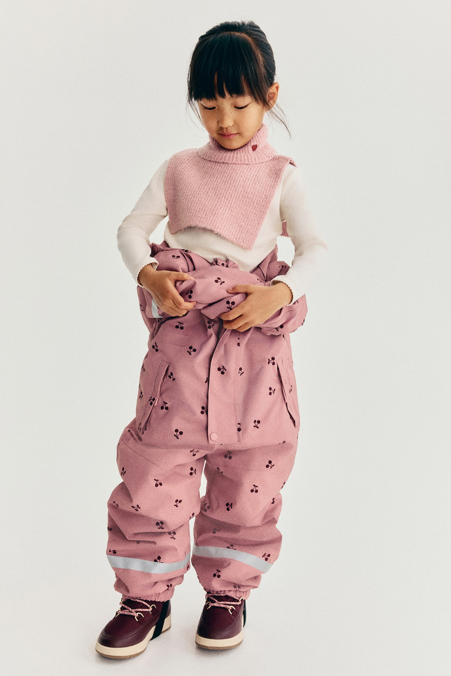 Детский комбинезон H&M Waterproof Room-to-Grow Snowsuit, цвет: Пыльный розовый — фото 4