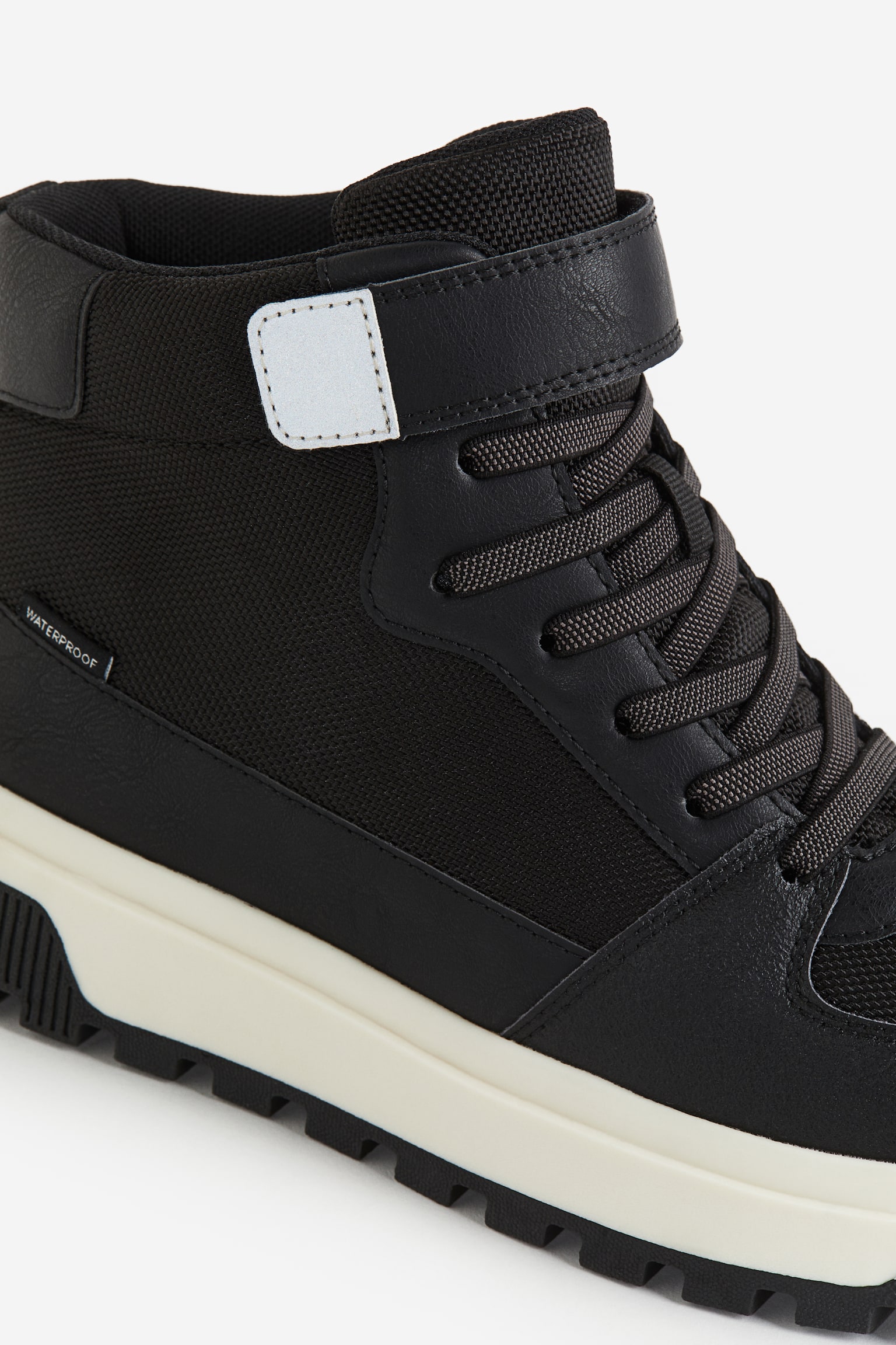 Waterproof Hi Top Sneakers - Black/Dark khaki green - 2