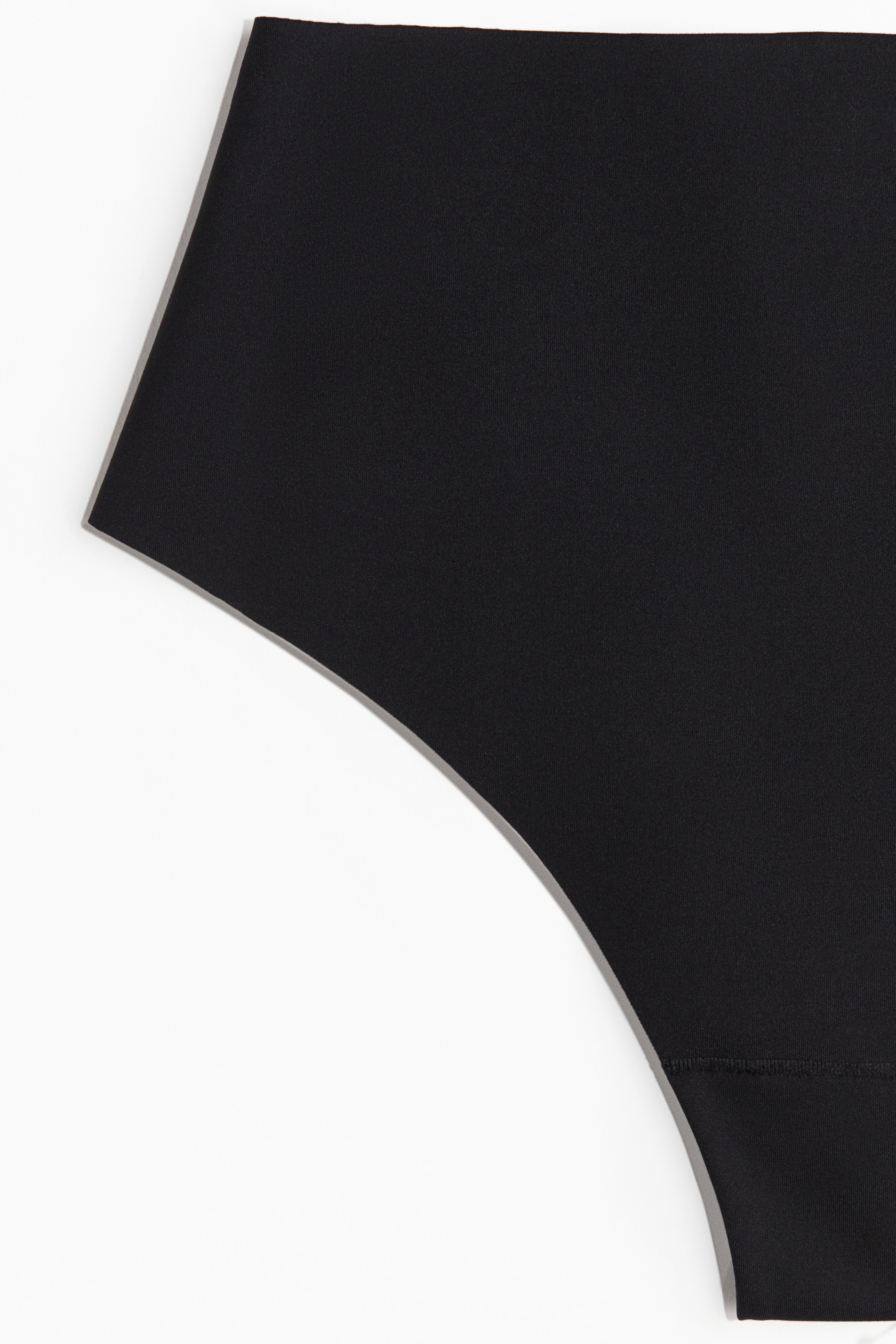Medium Shape Brazilian Briefs