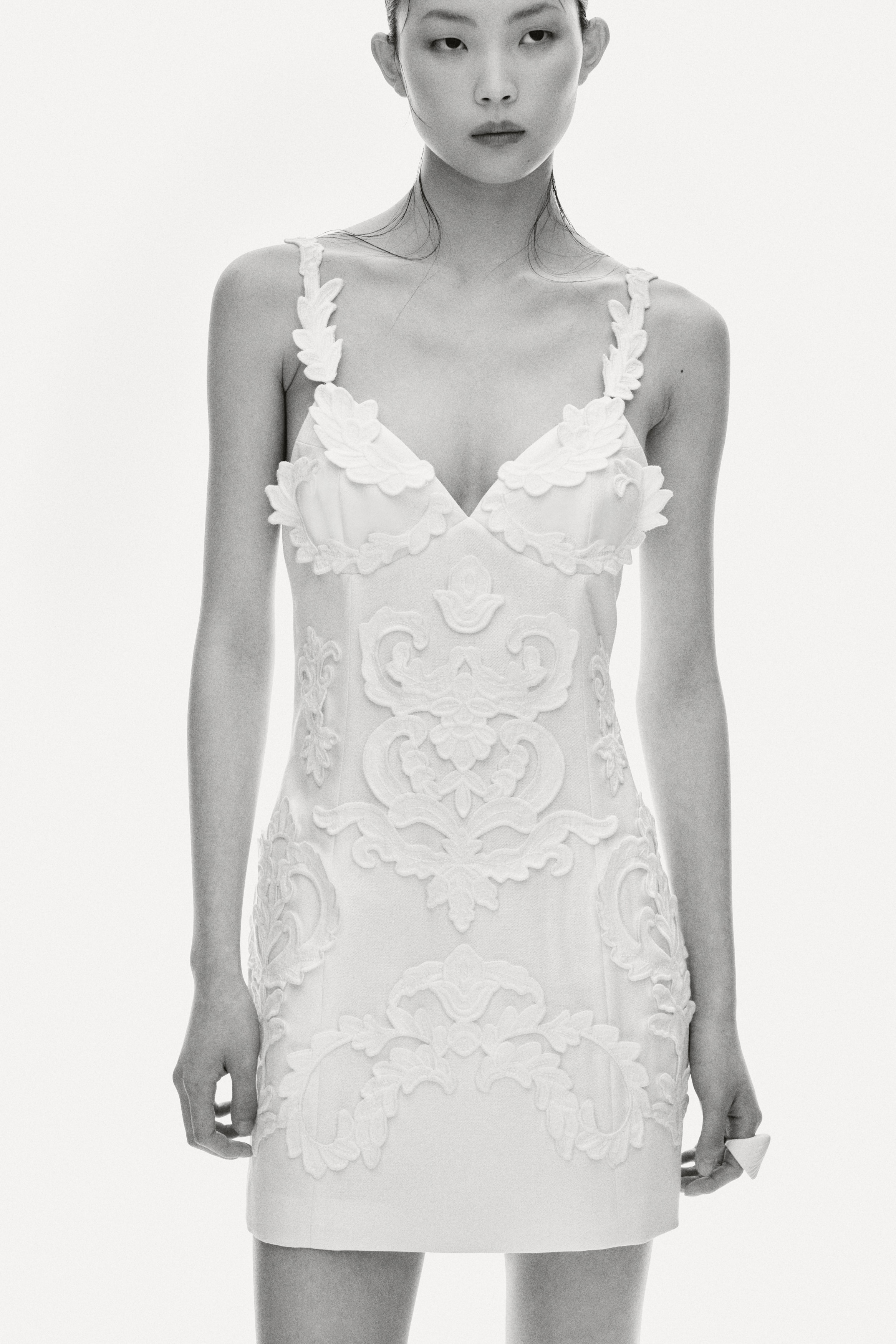 Trägerkleid mit Applikationen