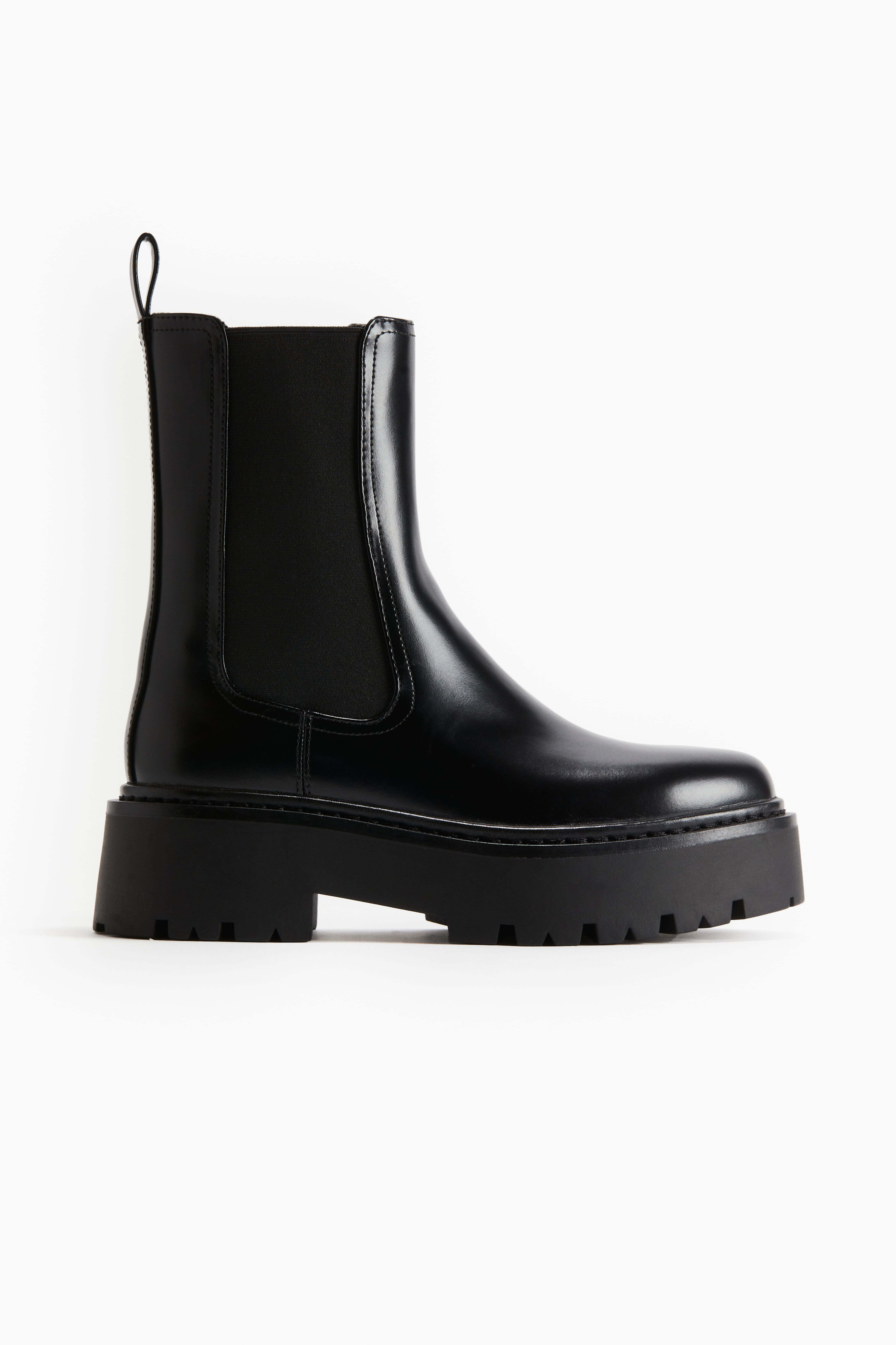 Chunky black chelsea boots best sale