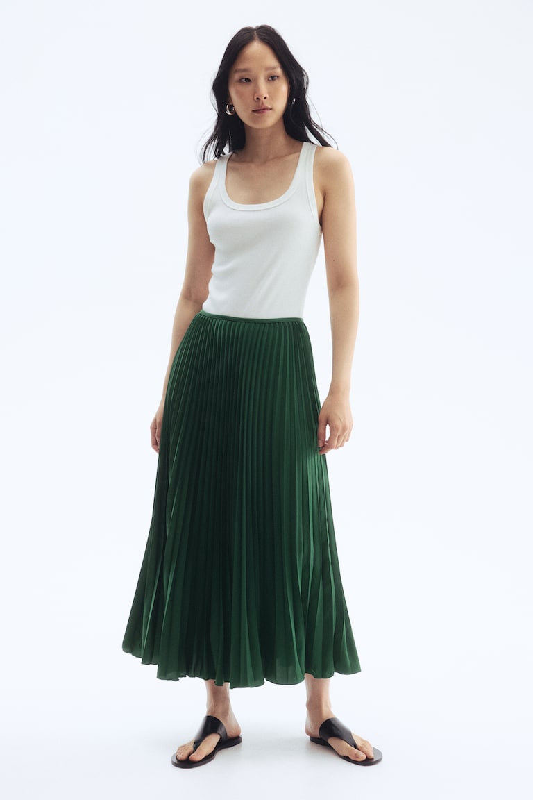 Green Pleated H And M Pleated Midi Skirt Green Midi Skirt H And