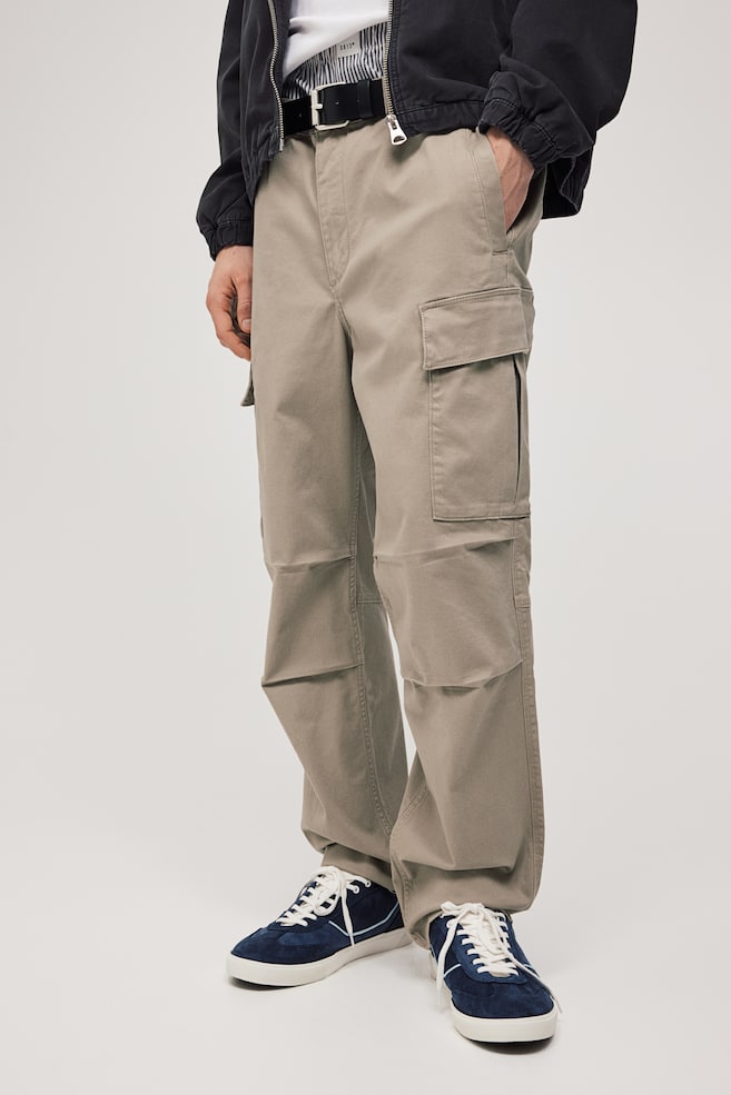 Pantalon cargo Regular Fit - Beige/Noir/Vert sauge/Gris foncé/dc - 6