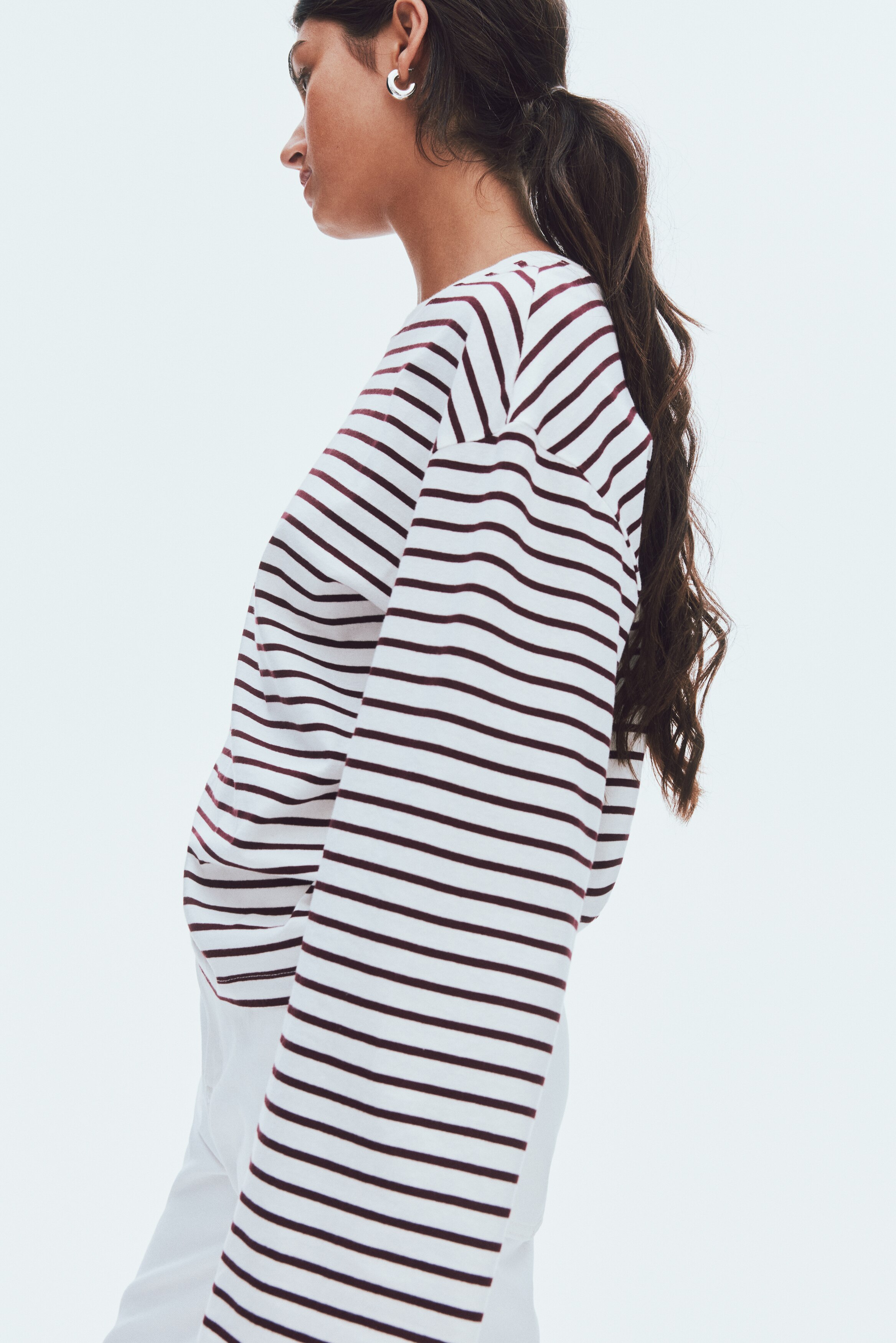 Long-sleeved cotton top