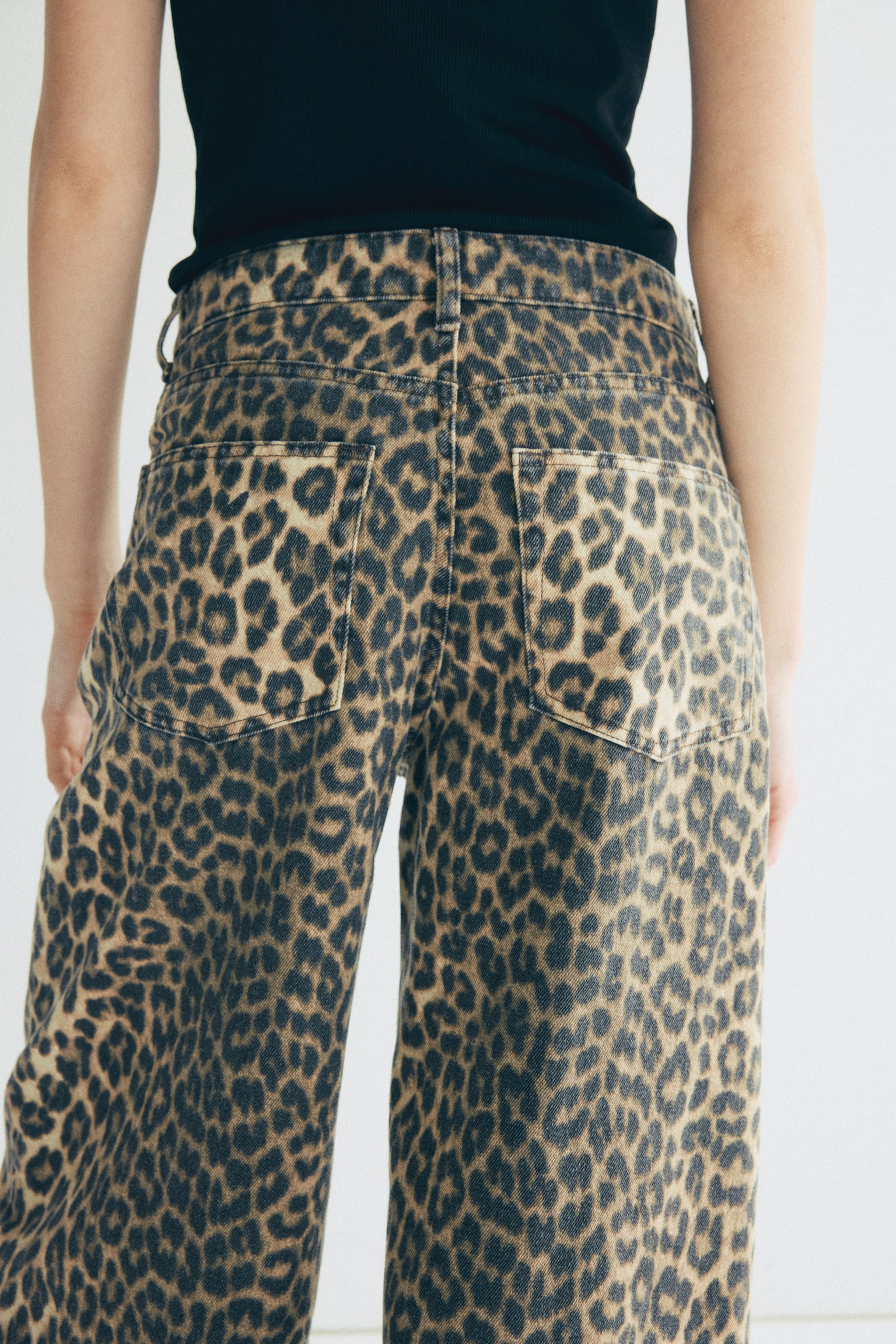 Barrel High Waist Ankle Jeans - 6