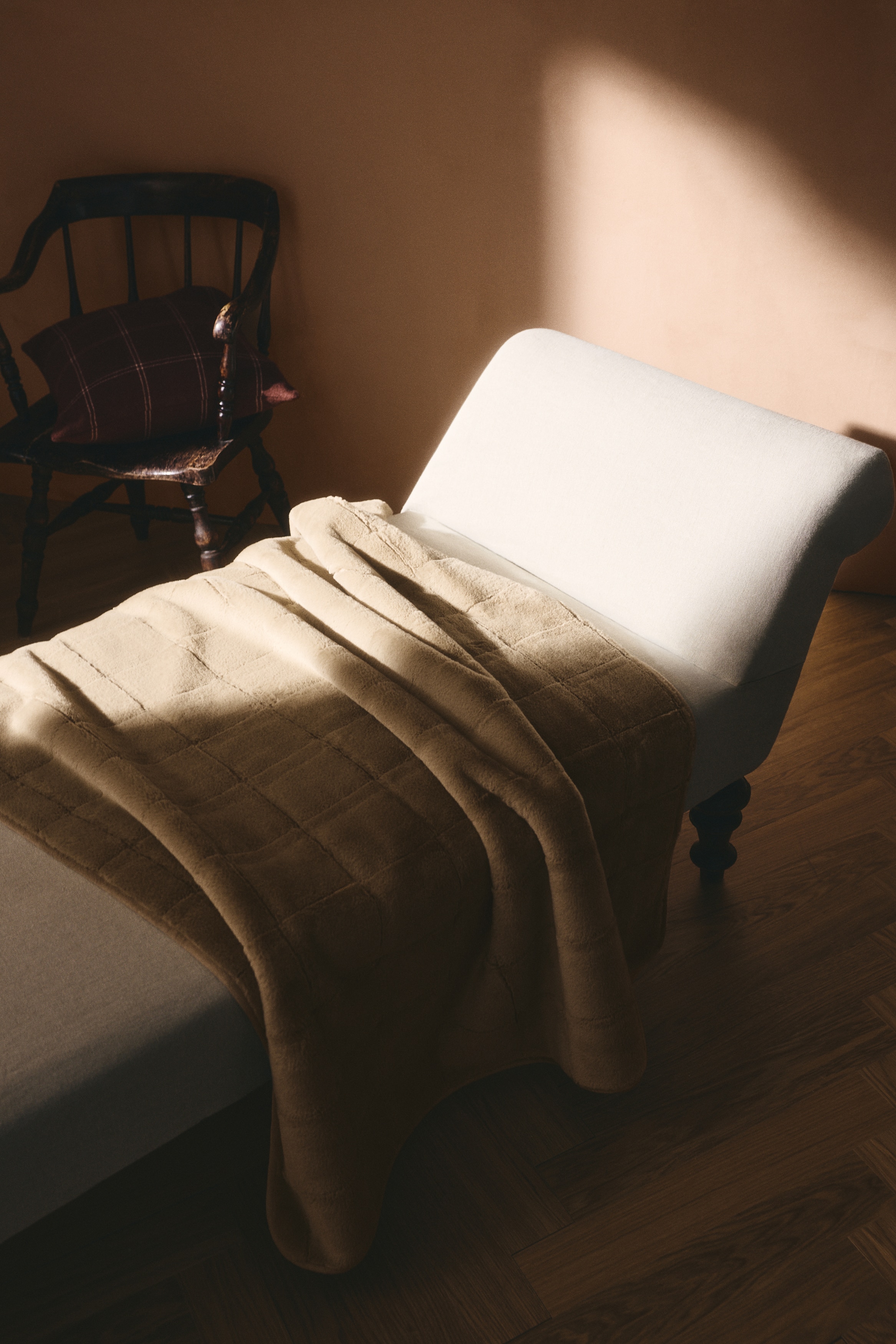 Fluffy blanket - Beige/Light beige