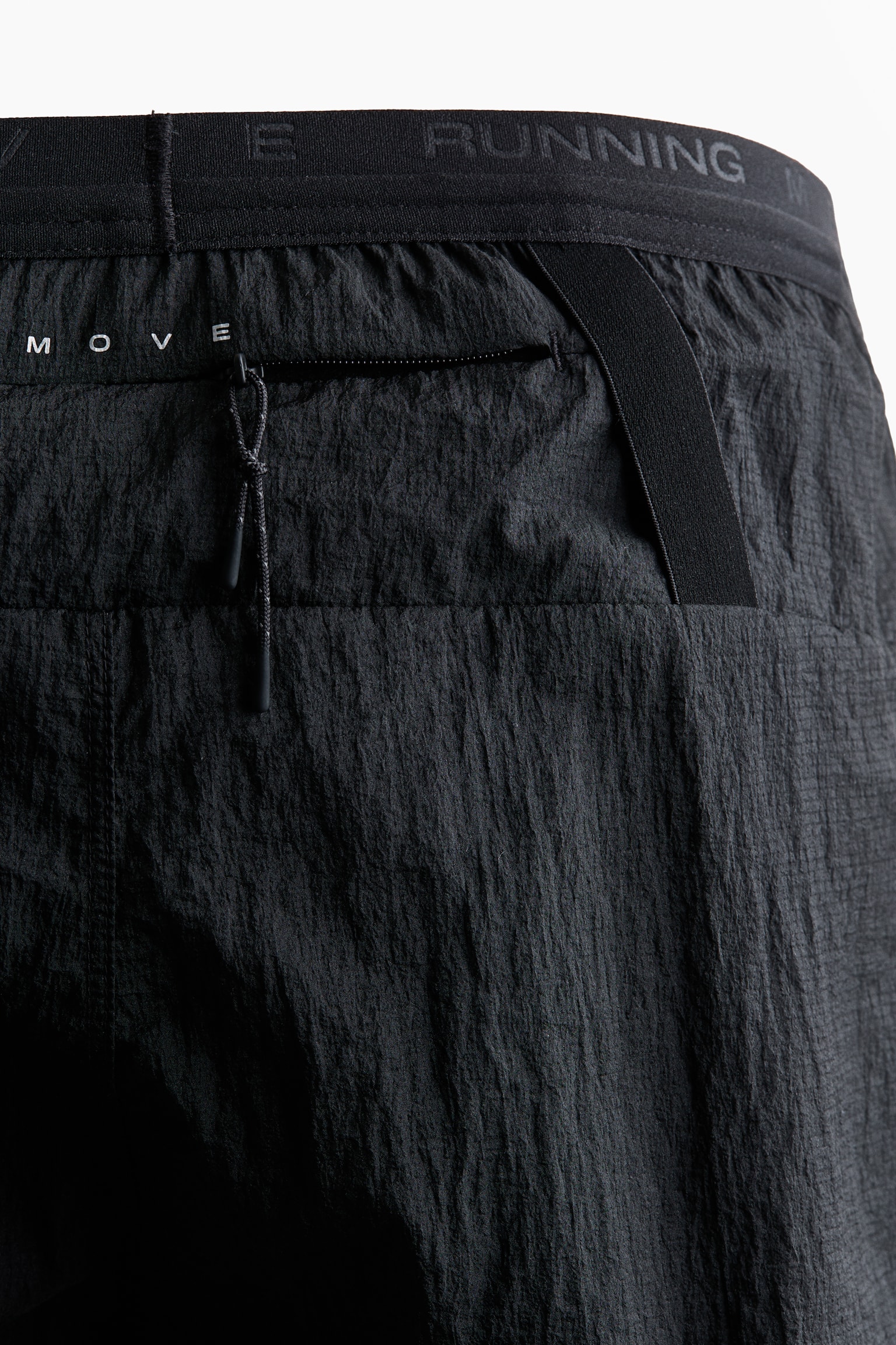 Мужские шорты H&M Move Lightweight 2-in-1 Running with DryMove™, цвет: Чёрный — фото 10
