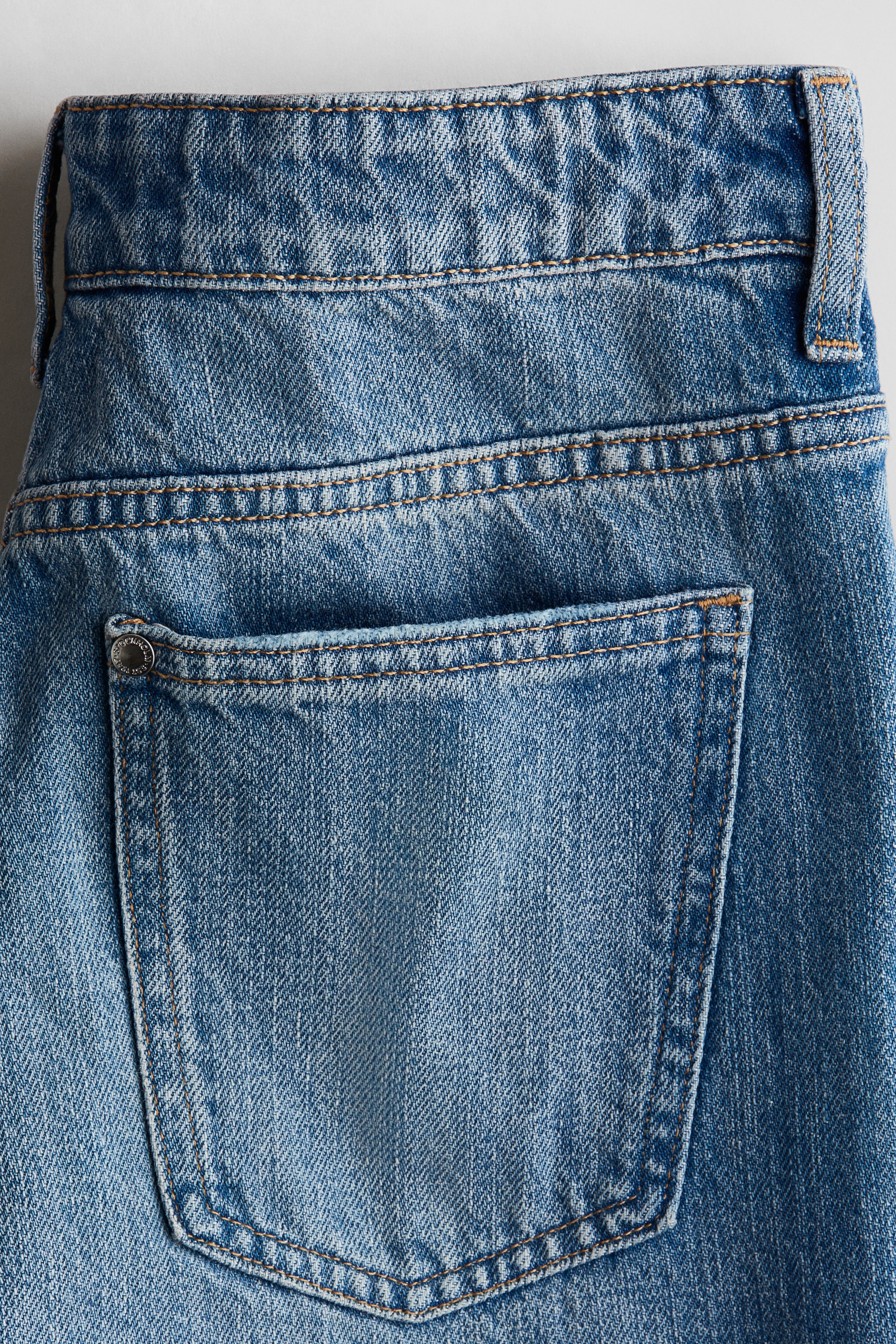 Loose Fit Jeans