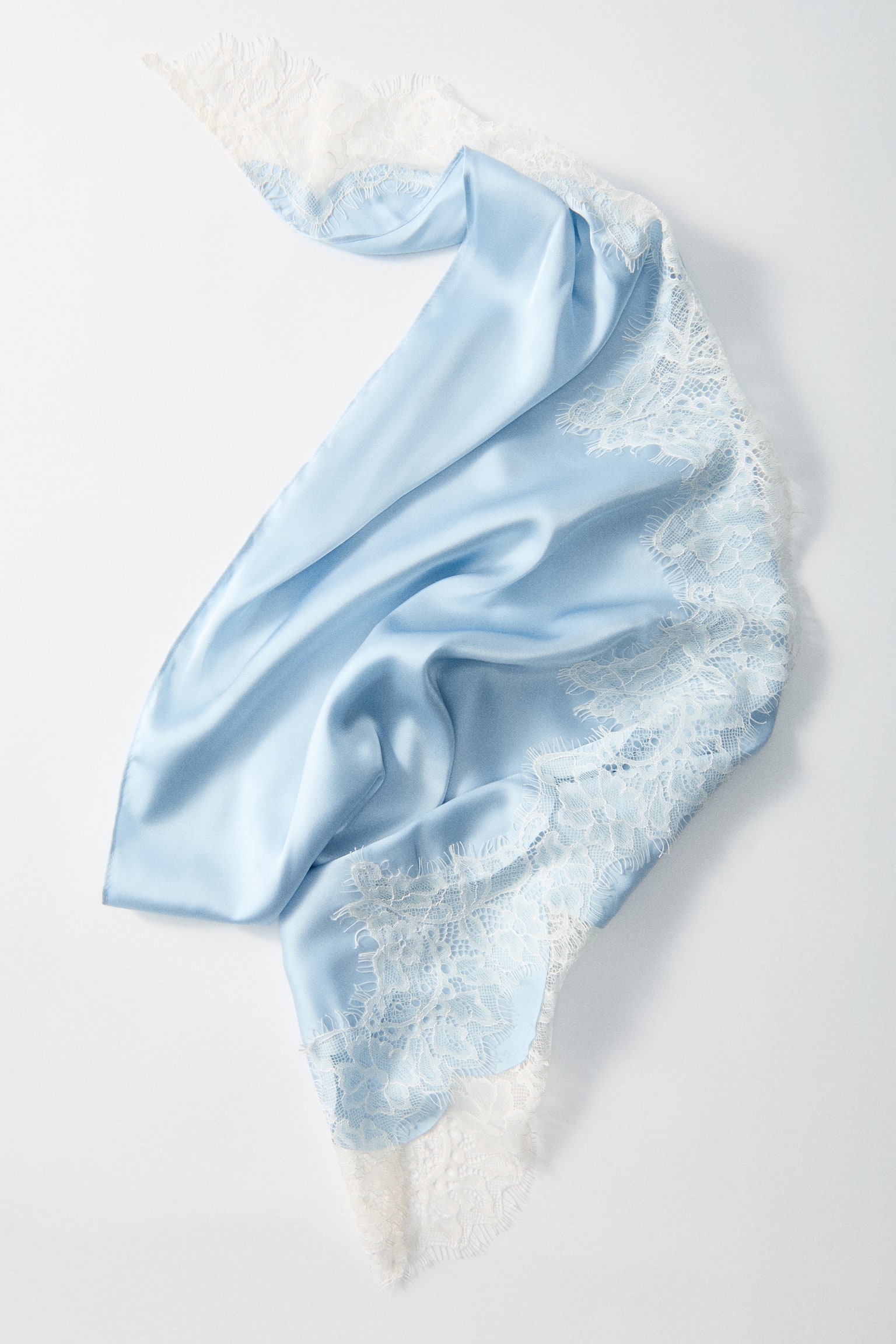 Lace-trimmed triangle scarf - Light blue/Light beige/Striped/White/Dark dusty pink/Light yellow/Light purple - 1