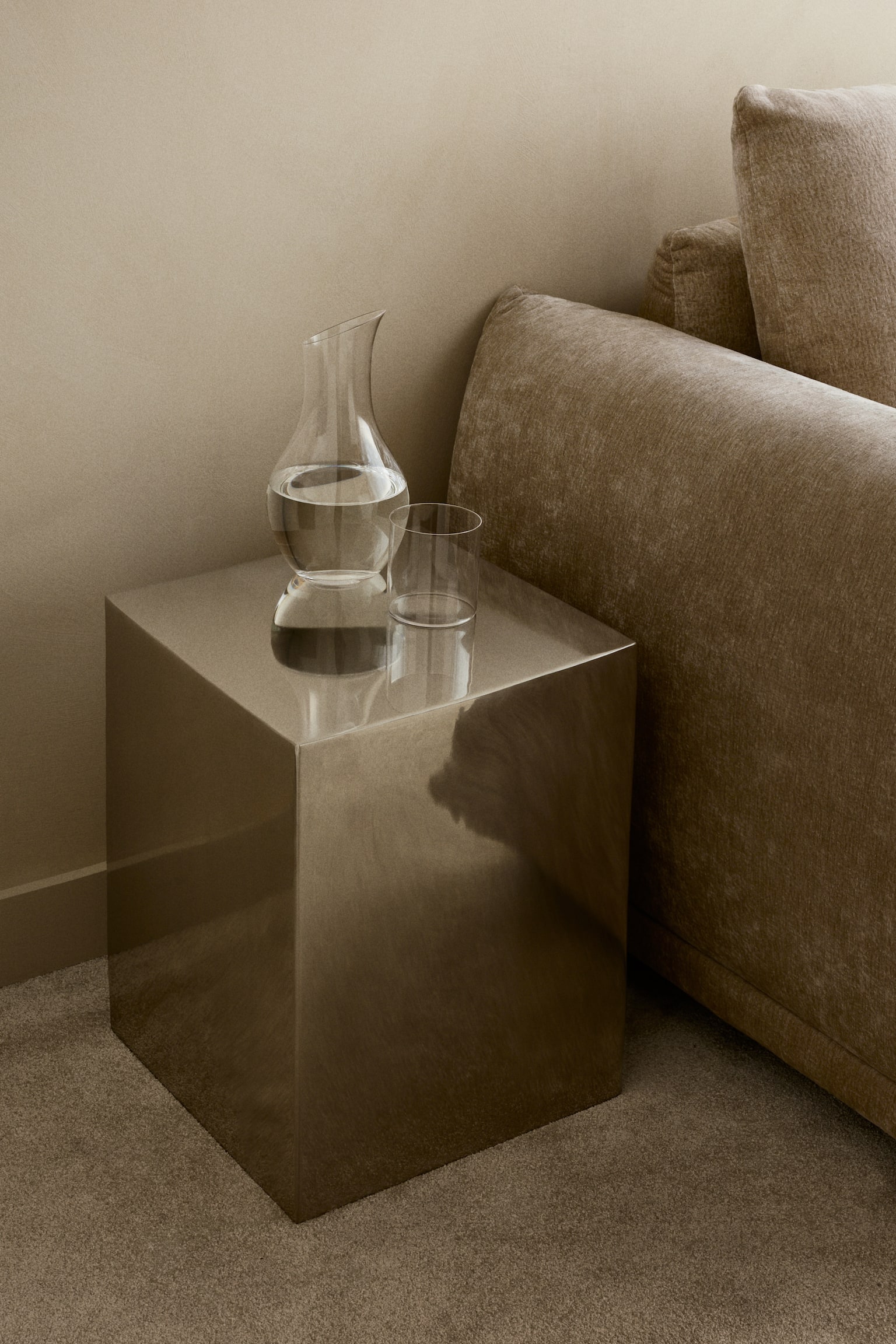 Stainless steel side table - Silver-coloured - 1